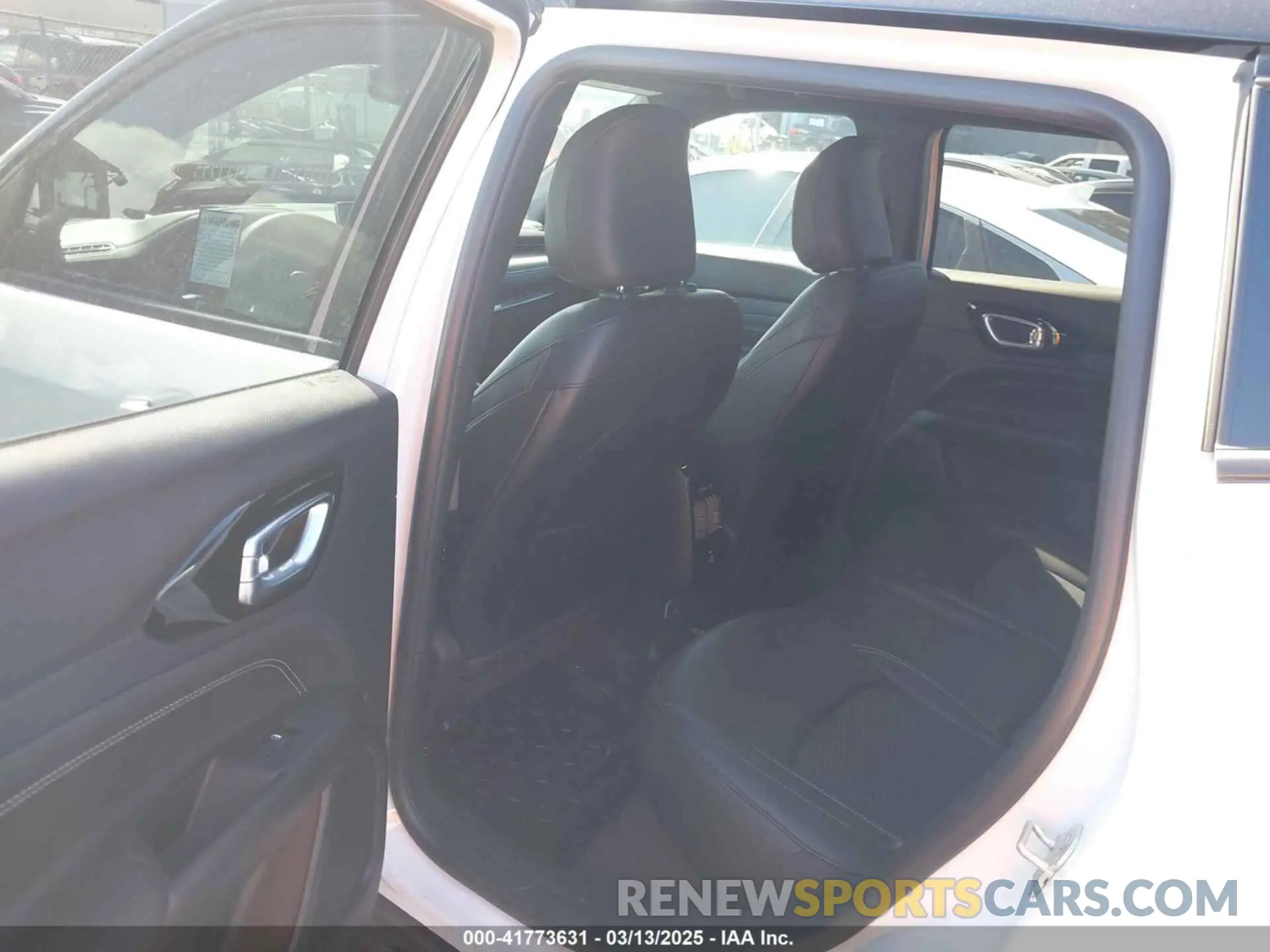 21 Фотография поврежденного автомобиля 3C4NJDBN0RT588081 JEEP COMPASS 2024