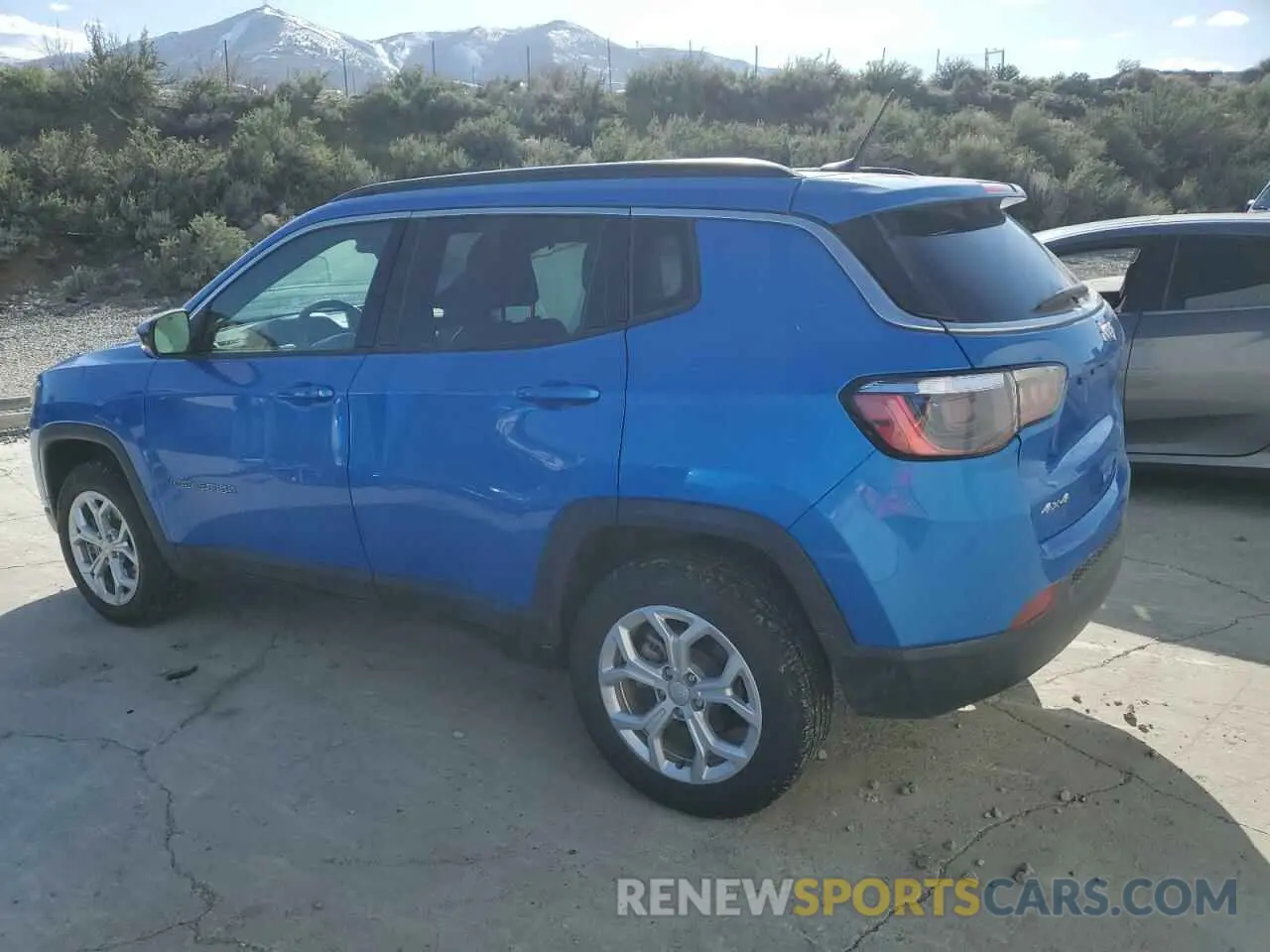 2 Фотография поврежденного автомобиля 3C4NJDBN1RT117220 JEEP COMPASS 2024