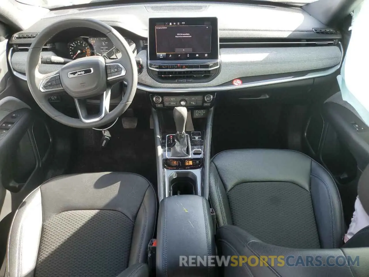 8 Фотография поврежденного автомобиля 3C4NJDBN1RT117220 JEEP COMPASS 2024