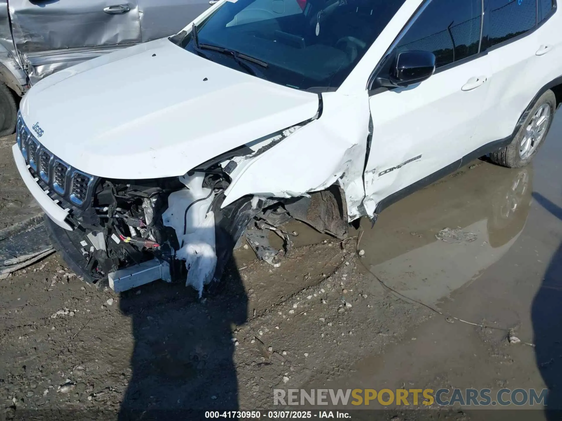 6 Photograph of a damaged car 3C4NJDBN2RT112575 JEEP COMPASS 2024