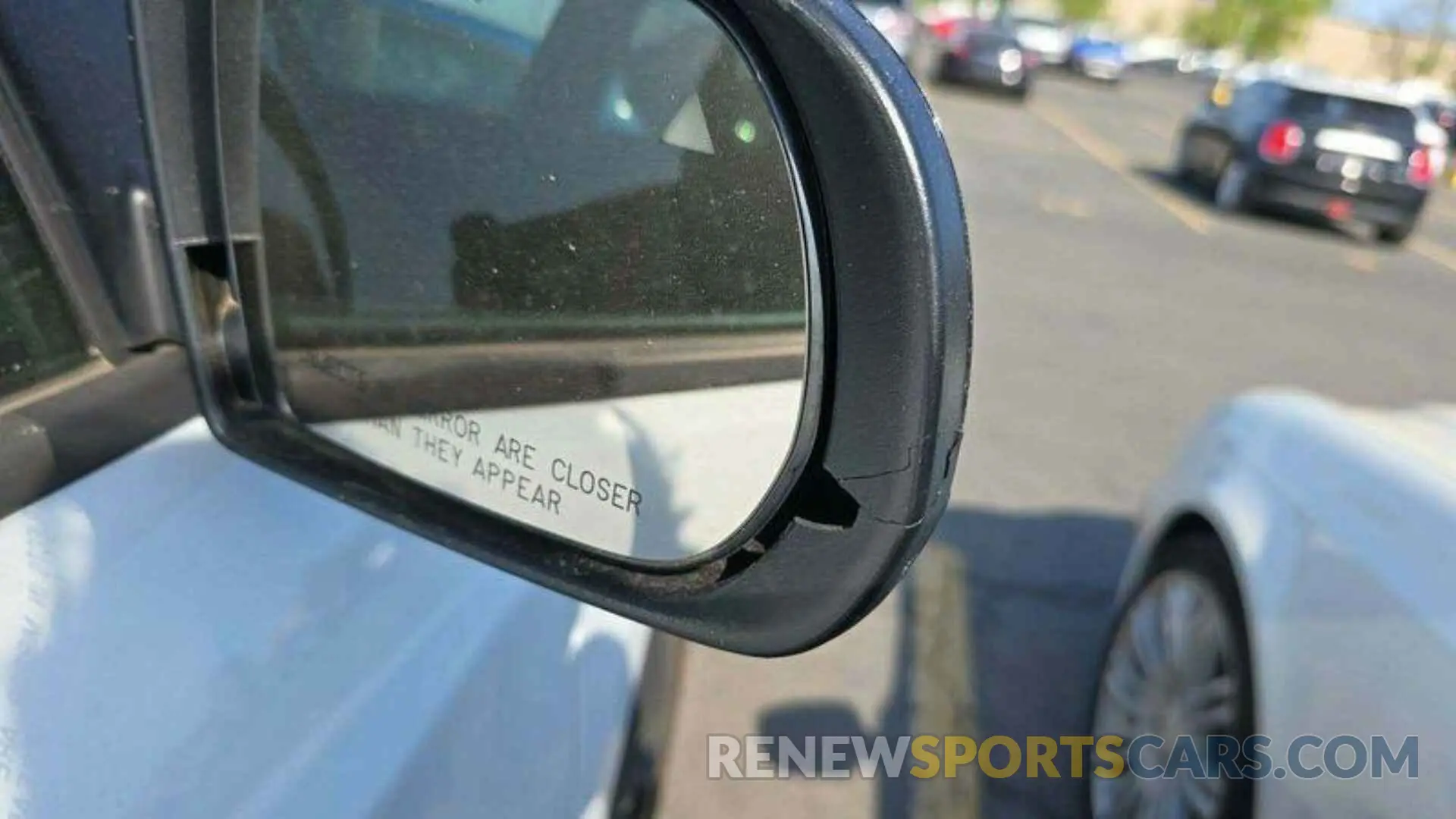 3 Photograph of a damaged car 3C4NJDBN2RT115542 JEEP COMPASS 2024