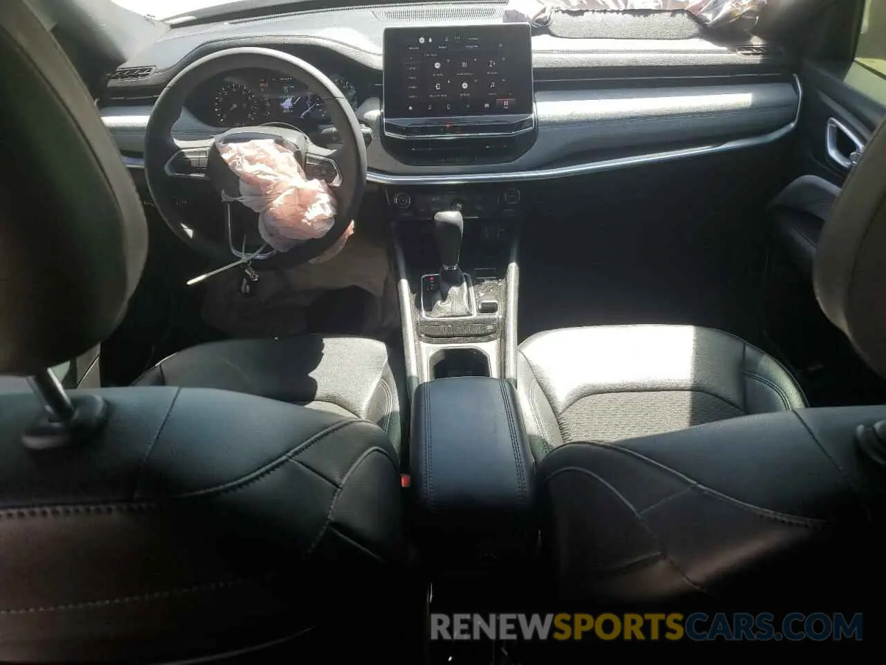 8 Фотография поврежденного автомобиля 3C4NJDBN2RT586672 JEEP COMPASS 2024