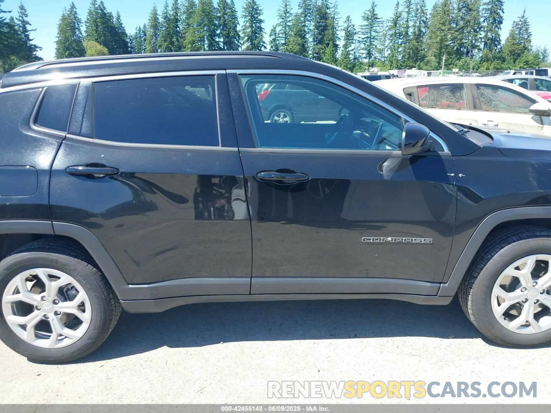 14 Photograph of a damaged car 3C4NJDBN3RT100807 JEEP COMPASS 2024