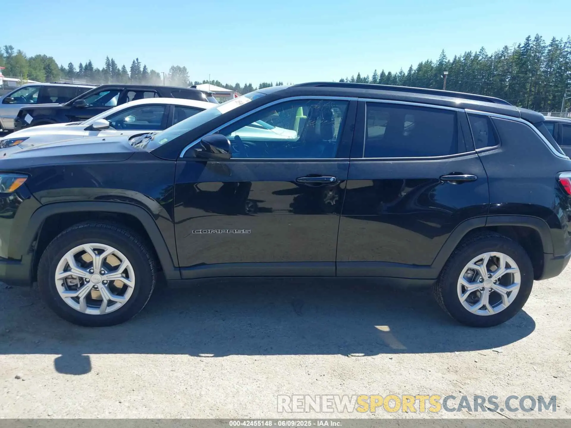 15 Photograph of a damaged car 3C4NJDBN3RT100807 JEEP COMPASS 2024