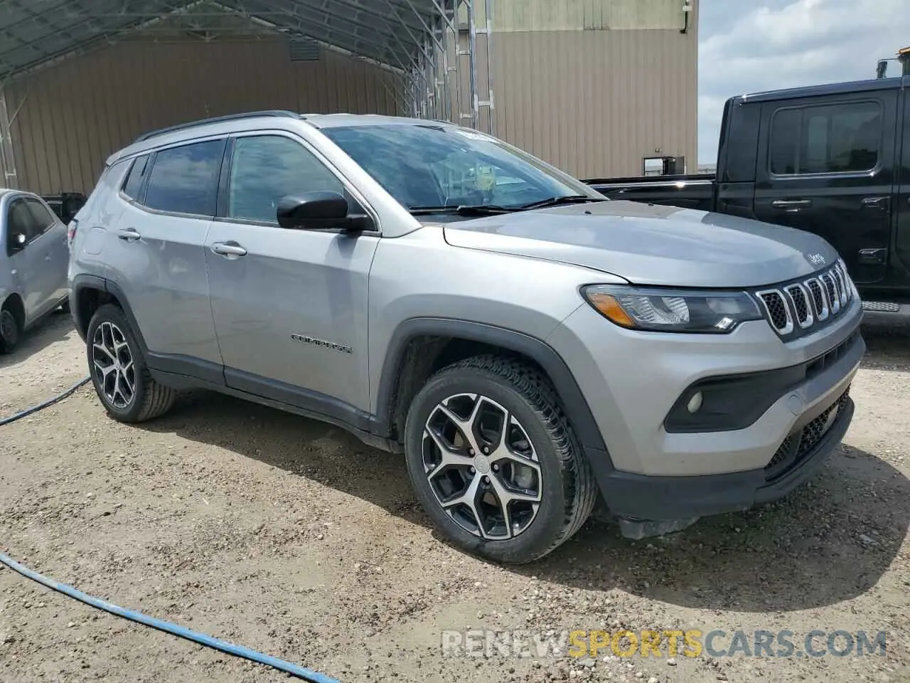4 Photograph of a damaged car 3C4NJDBN3RT603978 JEEP COMPASS 2024