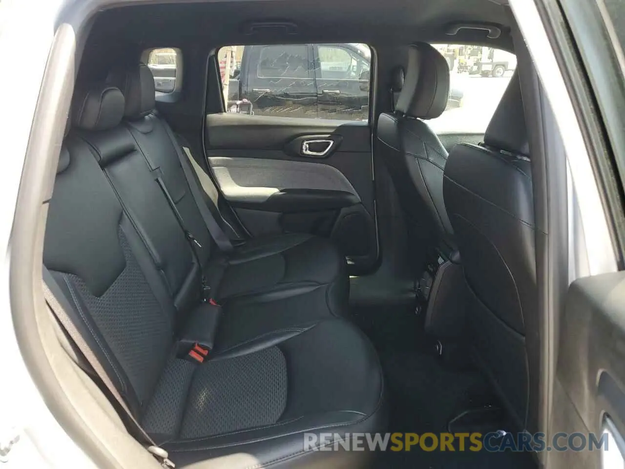 11 Фотография поврежденного автомобиля 3C4NJDBN4RT110956 JEEP COMPASS 2024