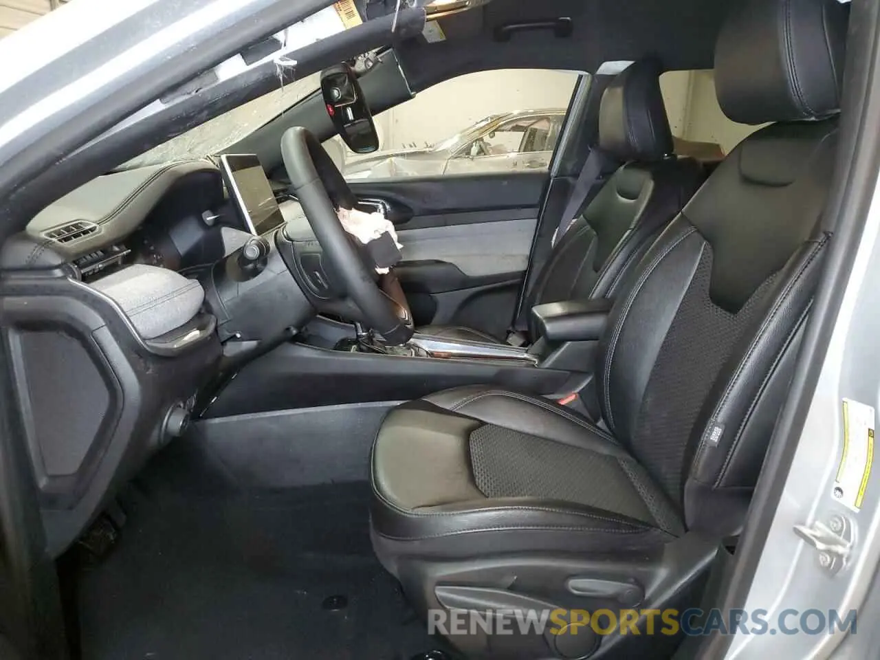 7 Фотография поврежденного автомобиля 3C4NJDBN4RT119186 JEEP COMPASS 2024