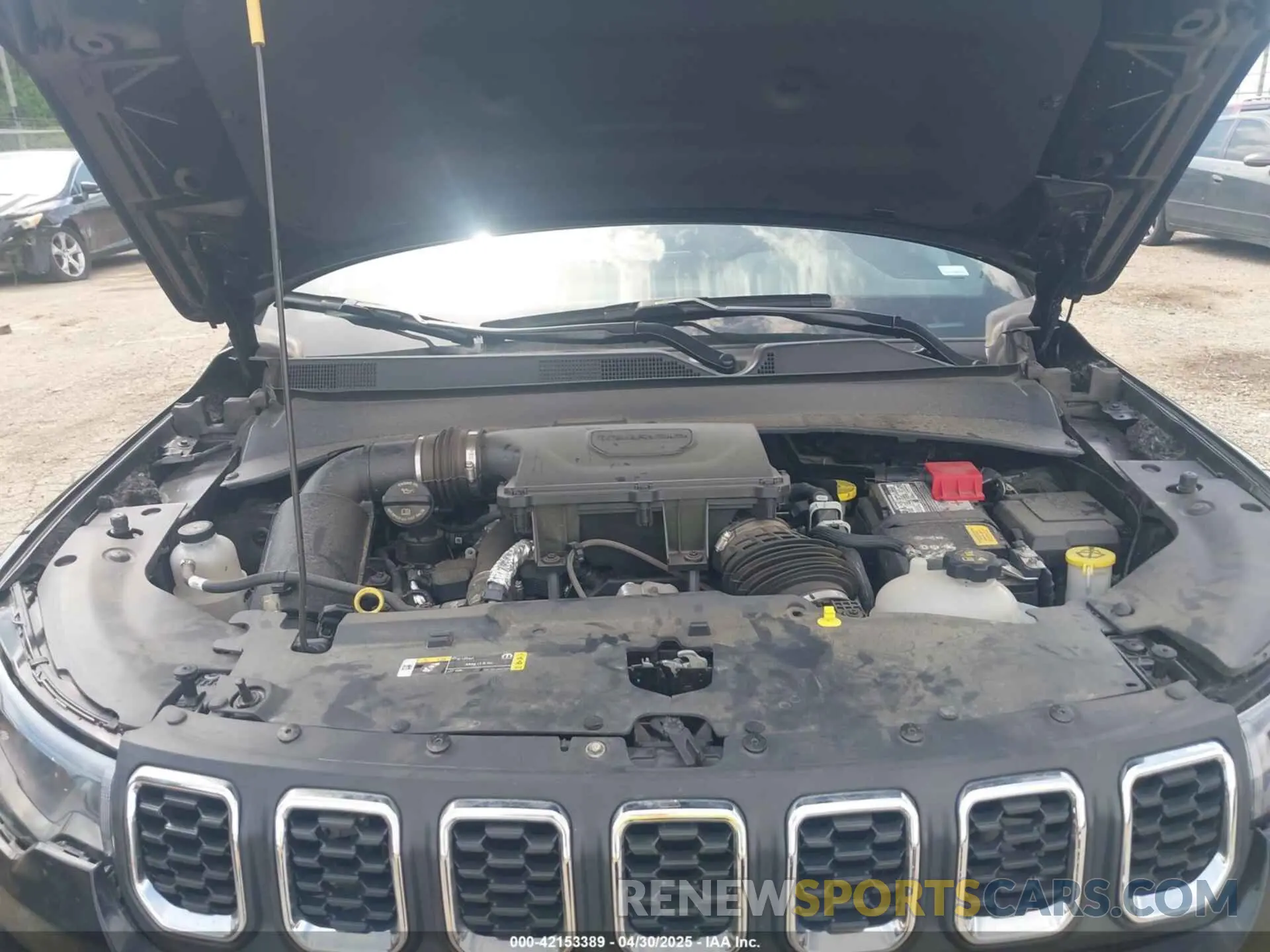 10 Photograph of a damaged car 3C4NJDBN4RT119513 JEEP COMPASS 2024