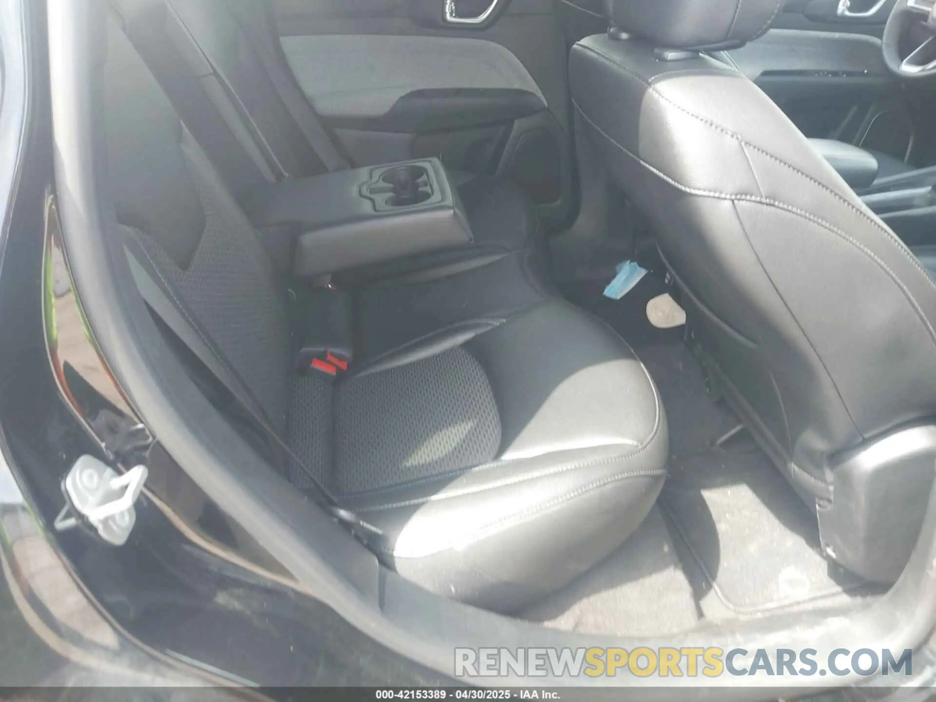 8 Photograph of a damaged car 3C4NJDBN4RT119513 JEEP COMPASS 2024