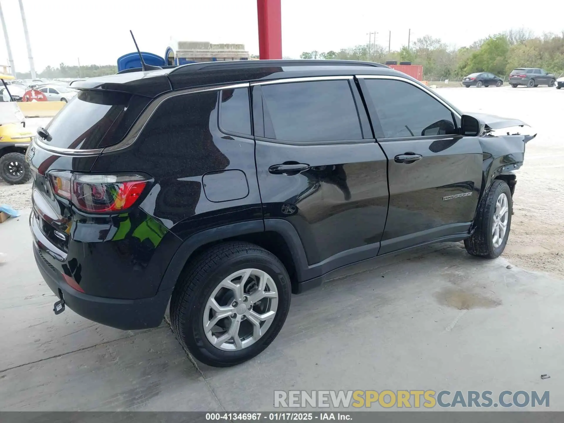 4 Photograph of a damaged car 3C4NJDBN4RT135081 JEEP COMPASS 2024