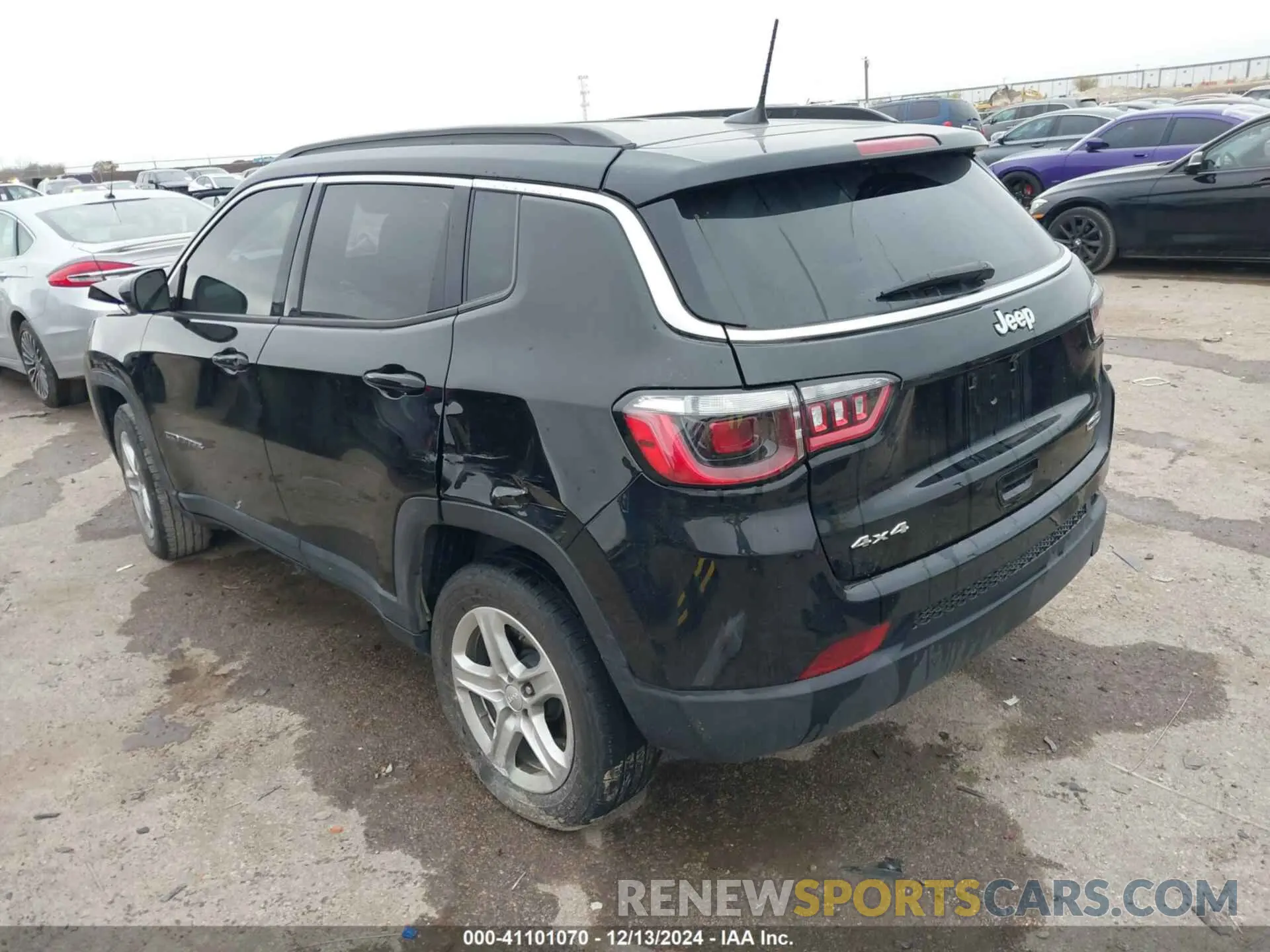 3 Фотография поврежденного автомобиля 3C4NJDBN4RT582560 JEEP COMPASS 2024