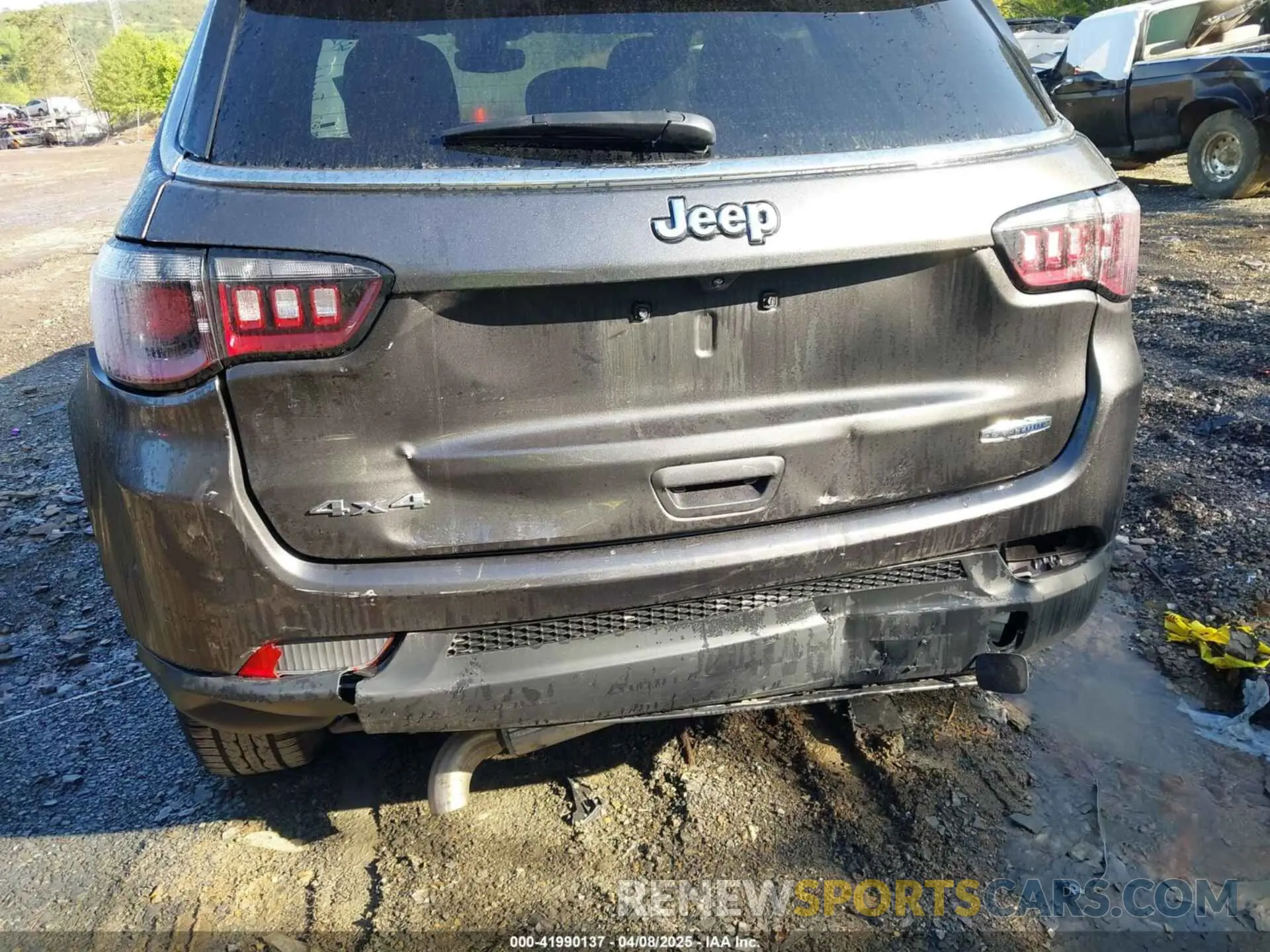 6 Photograph of a damaged car 3C4NJDBN4RT607537 JEEP COMPASS 2024