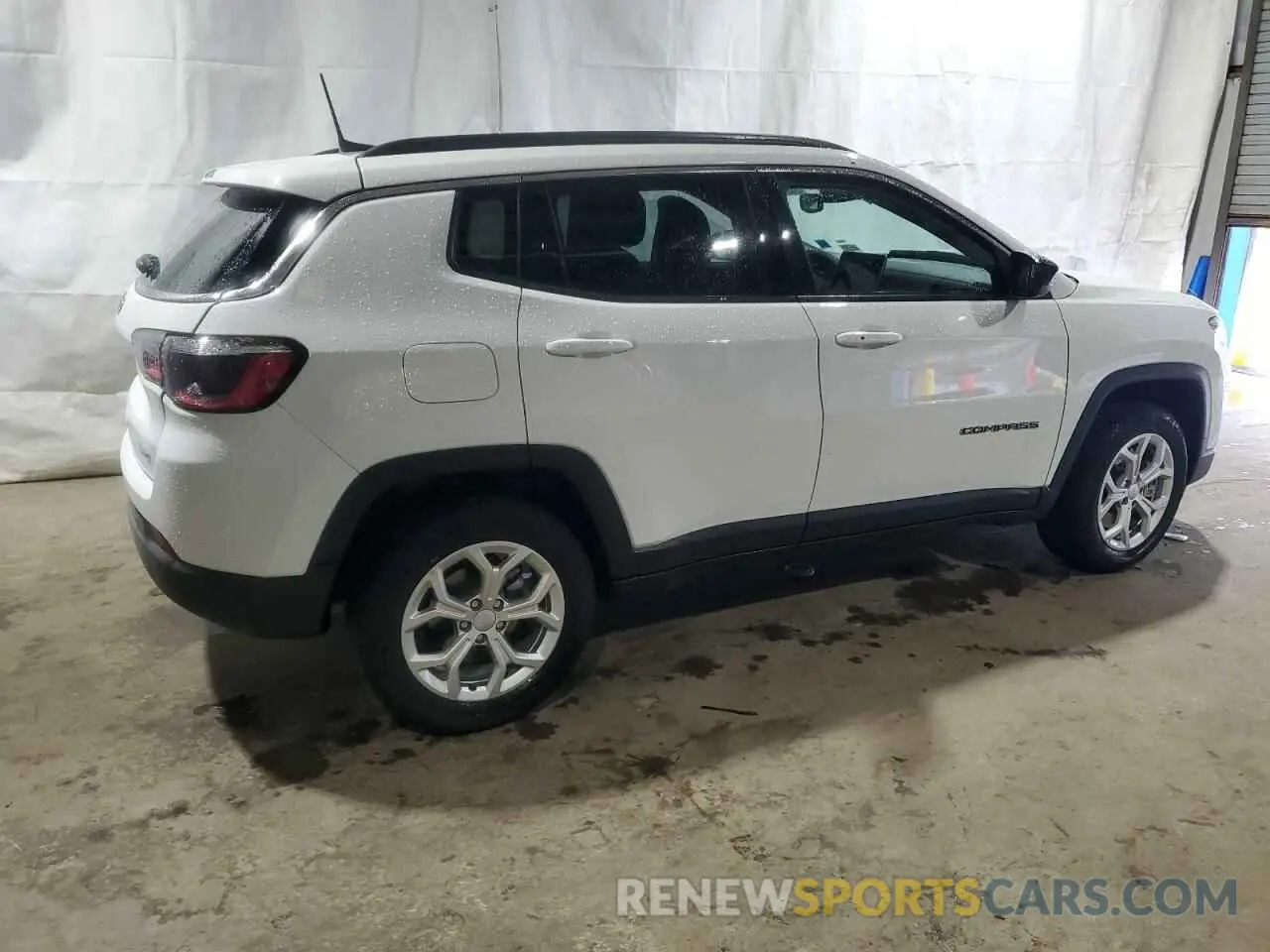 3 Photograph of a damaged car 3C4NJDBN5RT118709 JEEP COMPASS 2024