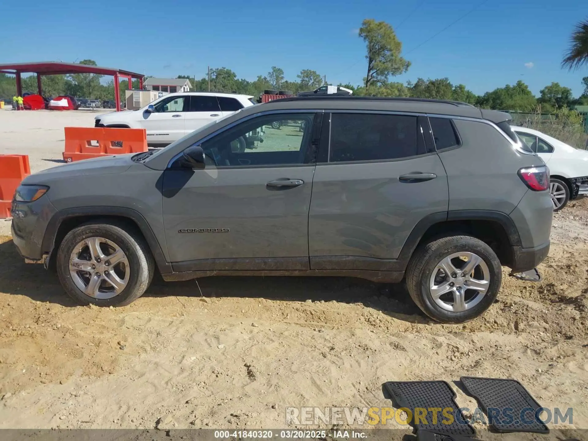 15 Фотография поврежденного автомобиля 3C4NJDBN5RT586715 JEEP COMPASS 2024