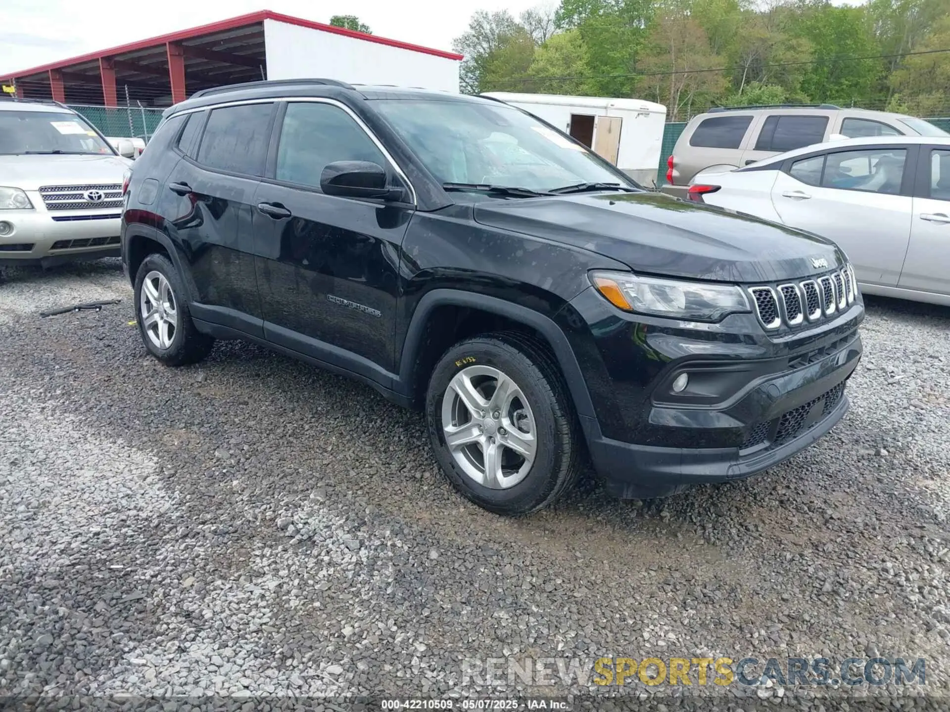 1 Photograph of a damaged car 3C4NJDBN5RT591025 JEEP COMPASS 2024