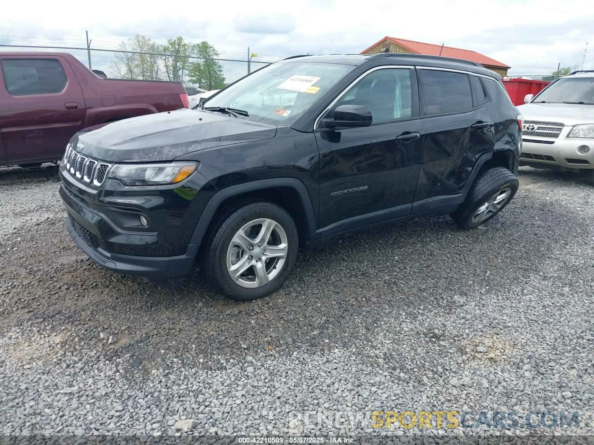 2 Photograph of a damaged car 3C4NJDBN5RT591025 JEEP COMPASS 2024