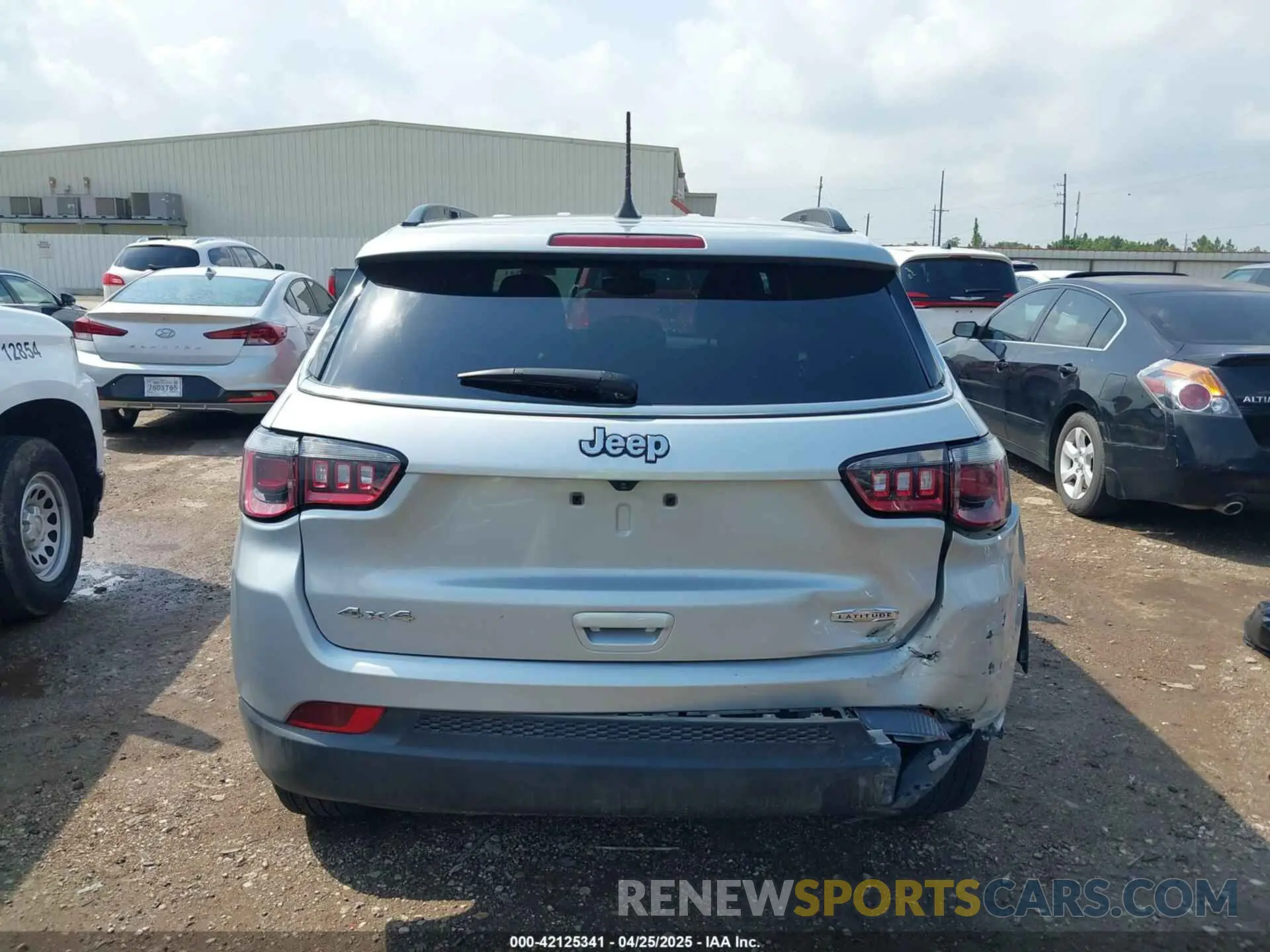 16 Photograph of a damaged car 3C4NJDBN6RT119349 JEEP COMPASS 2024