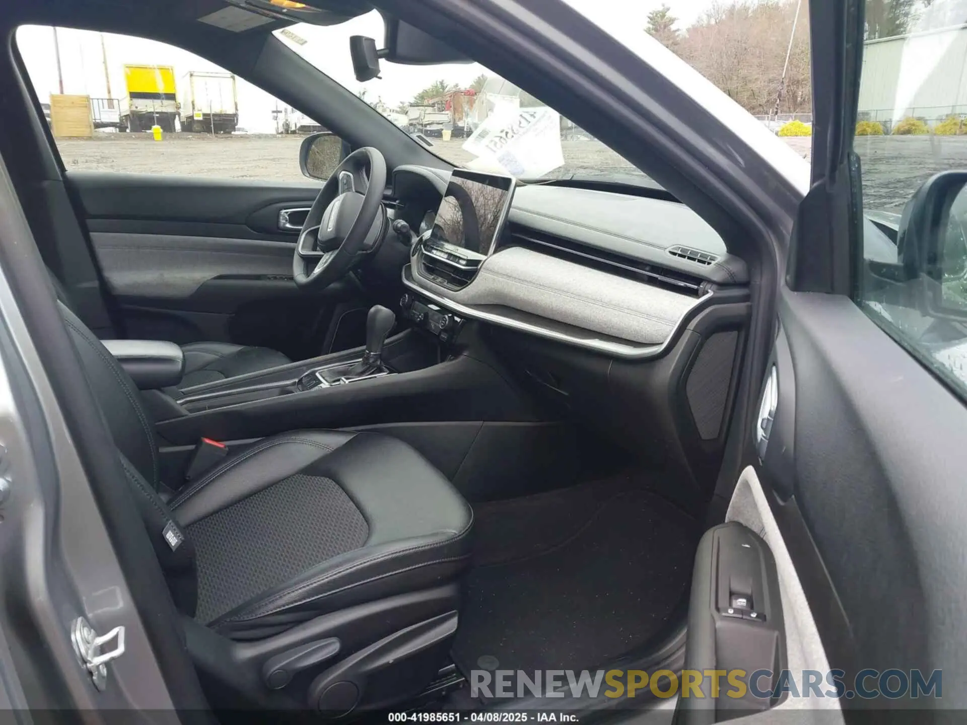 5 Фотография поврежденного автомобиля 3C4NJDBN6RT598985 JEEP COMPASS 2024
