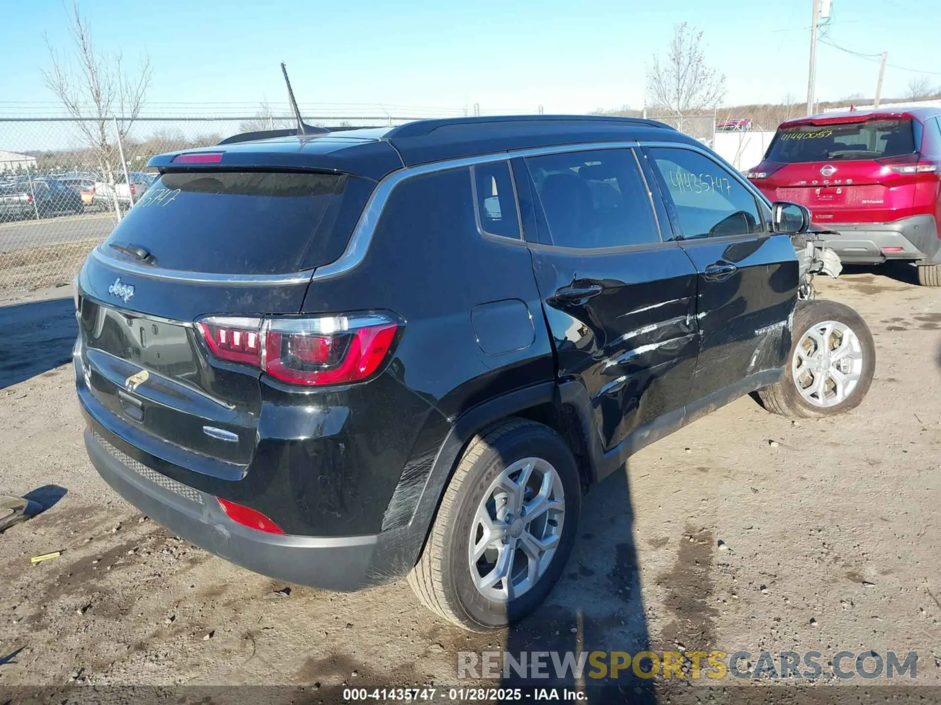 4 Фотография поврежденного автомобиля 3C4NJDBN7RT115438 JEEP COMPASS 2024