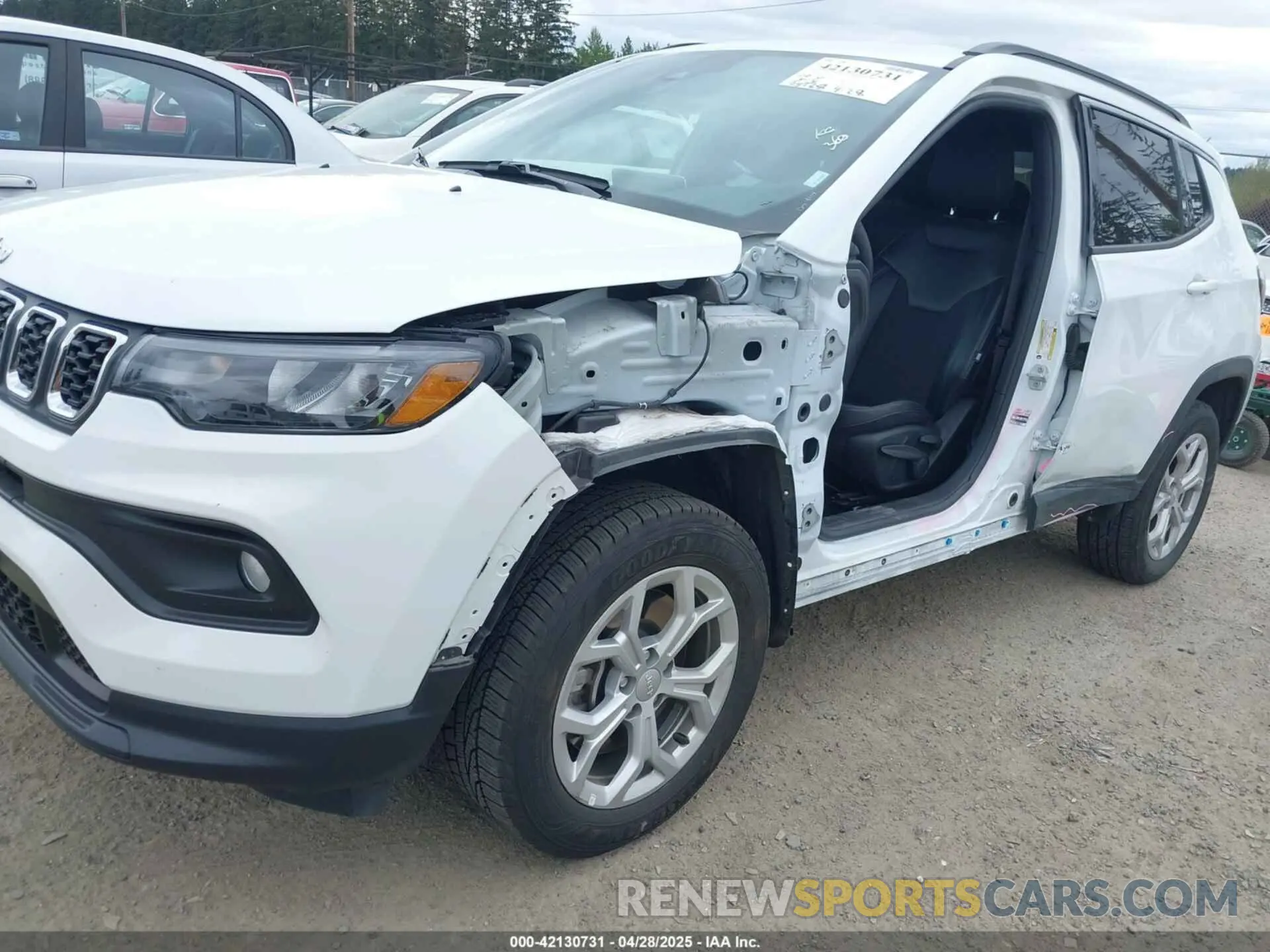 6 Photograph of a damaged car 3C4NJDBN7RT118288 JEEP COMPASS 2024