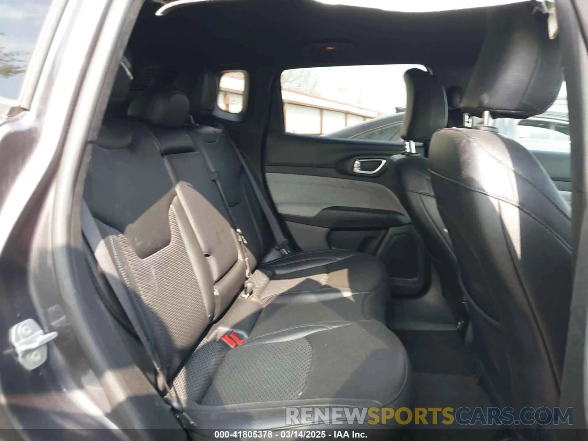 8 Фотография поврежденного автомобиля 3C4NJDBN7RT154711 JEEP COMPASS 2024