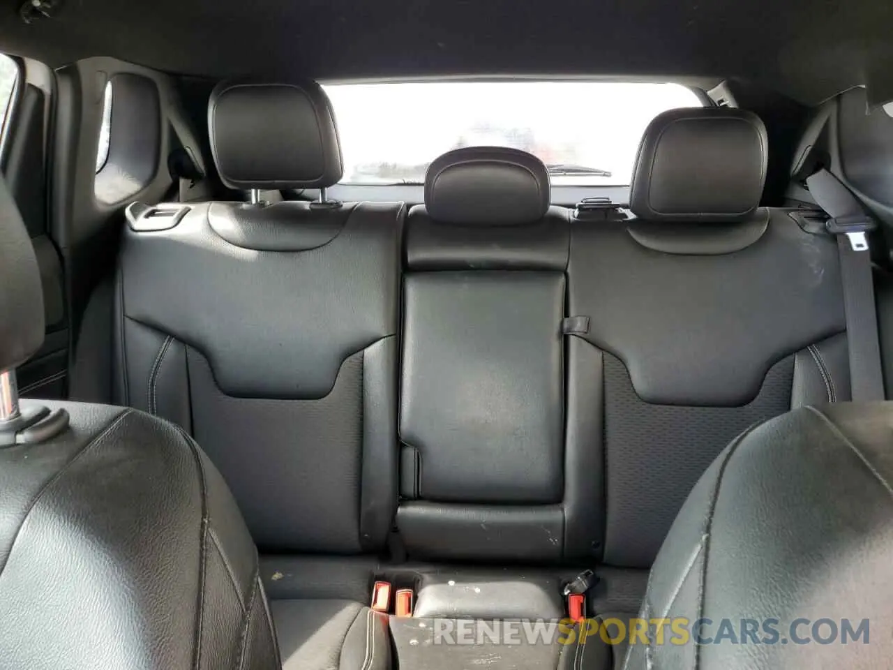 10 Фотография поврежденного автомобиля 3C4NJDBN7RT578325 JEEP COMPASS 2024