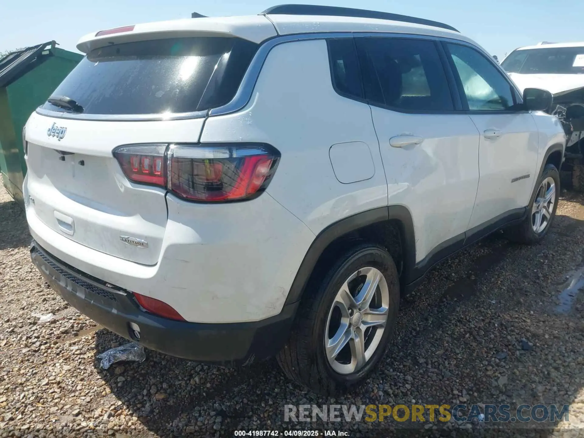 4 Photograph of a damaged car 3C4NJDBN7RT606611 JEEP COMPASS 2024