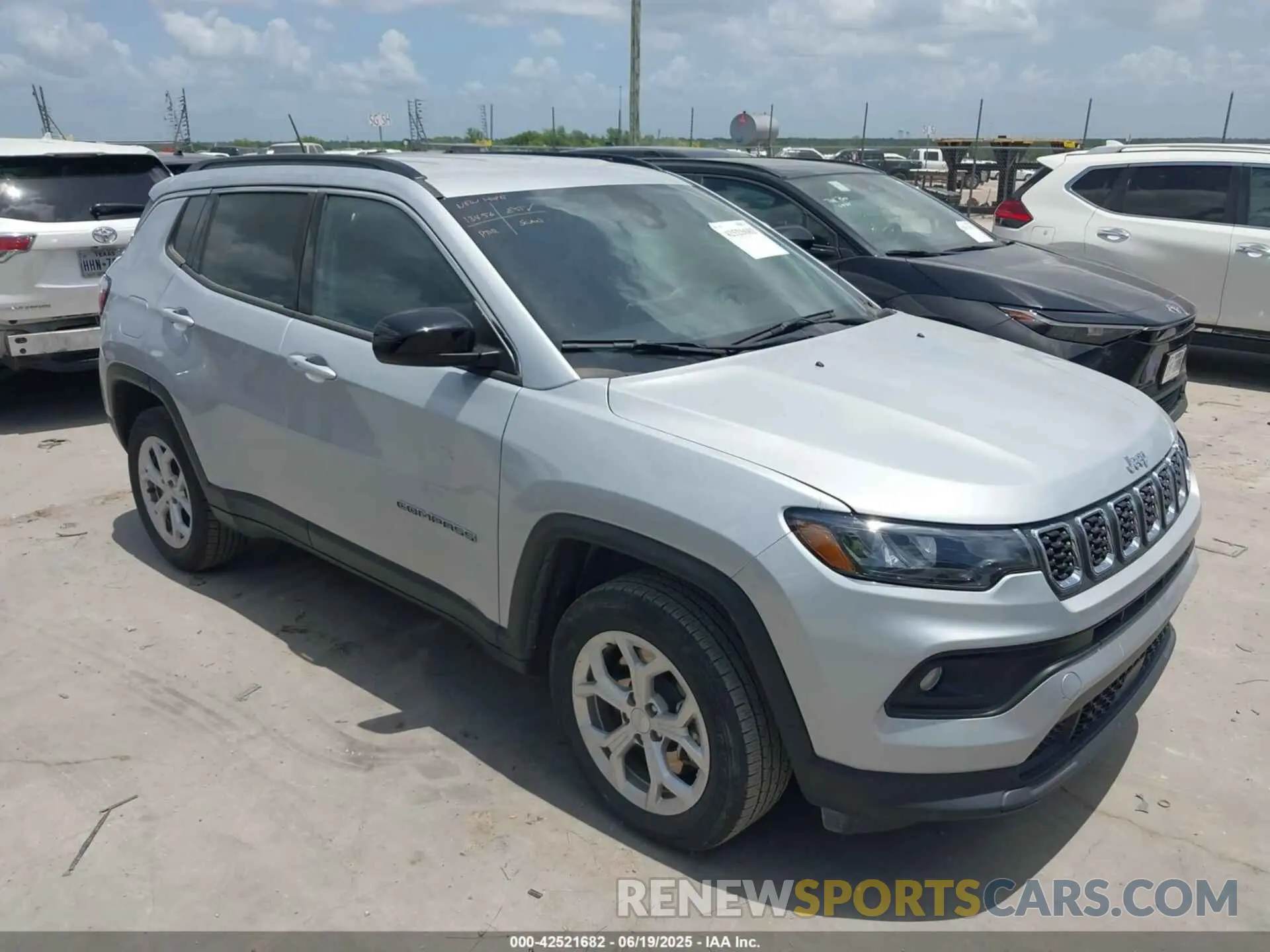 1 Фотография поврежденного автомобиля 3C4NJDBN8RT107008 JEEP COMPASS 2024
