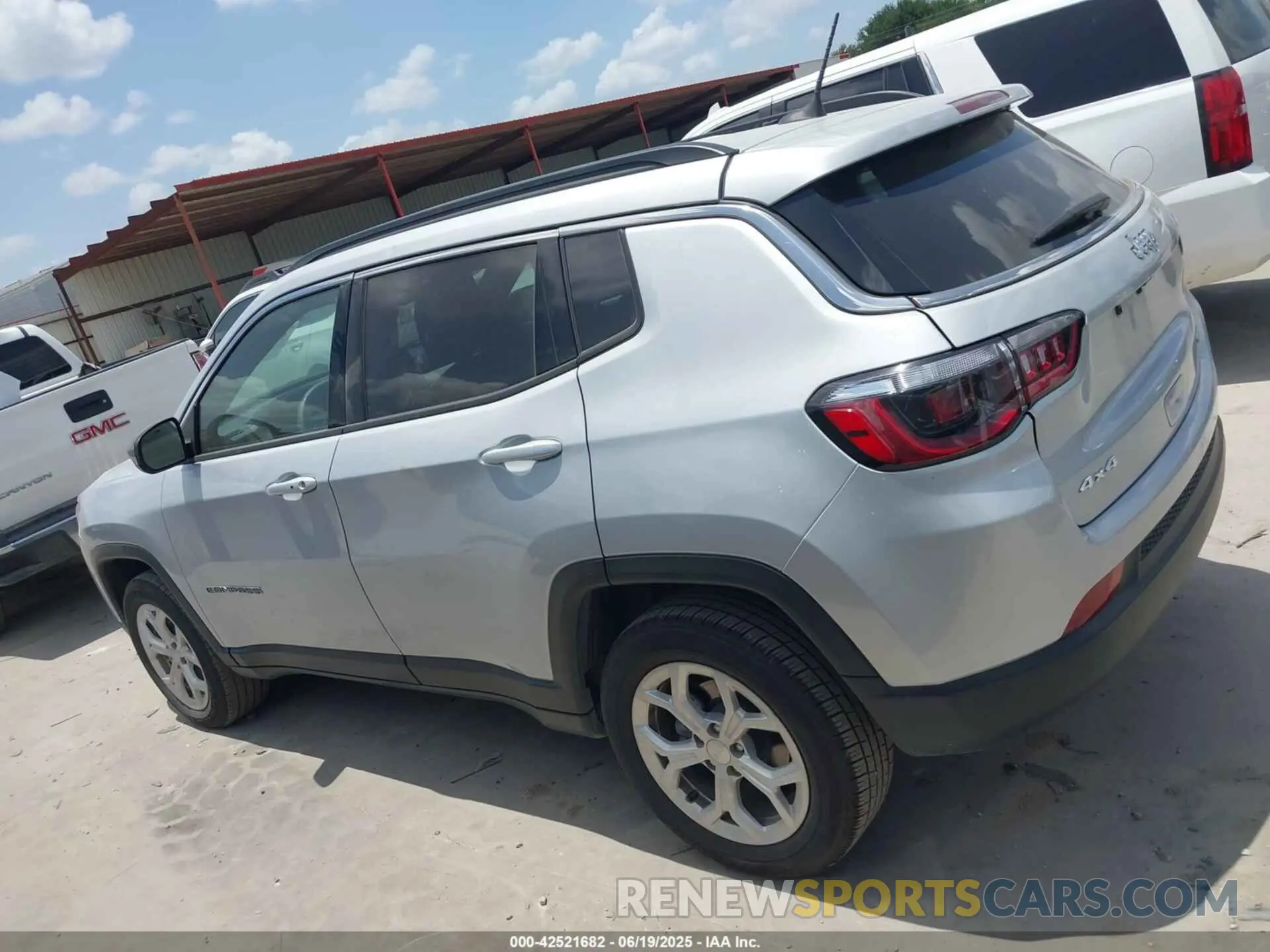 14 Фотография поврежденного автомобиля 3C4NJDBN8RT107008 JEEP COMPASS 2024