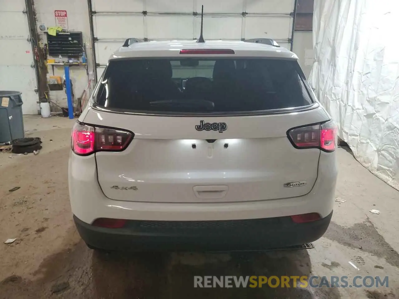 6 Photograph of a damaged car 3C4NJDBN8RT118526 JEEP COMPASS 2024