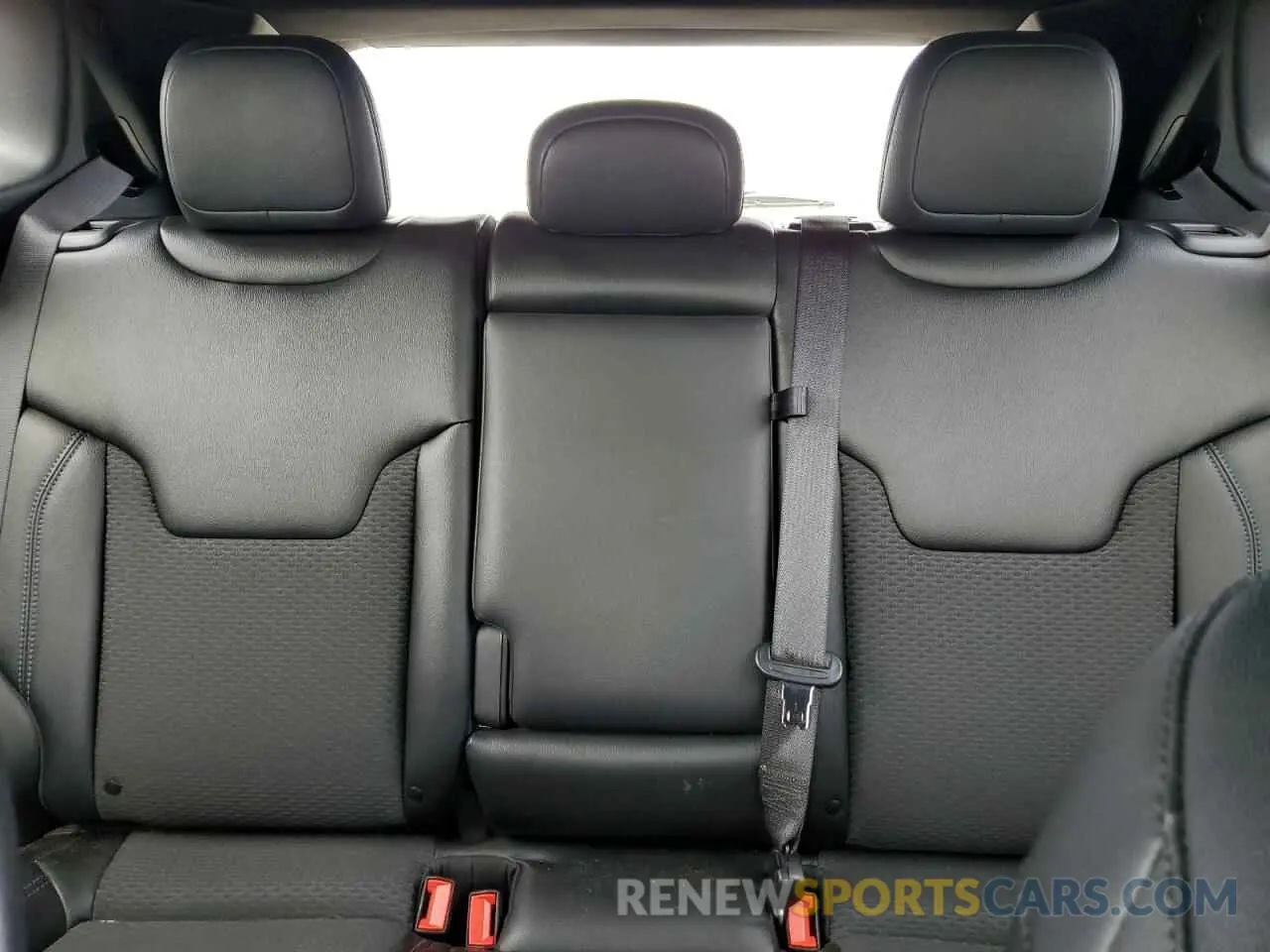 10 Фотография поврежденного автомобиля 3C4NJDBN8RT155902 JEEP COMPASS 2024