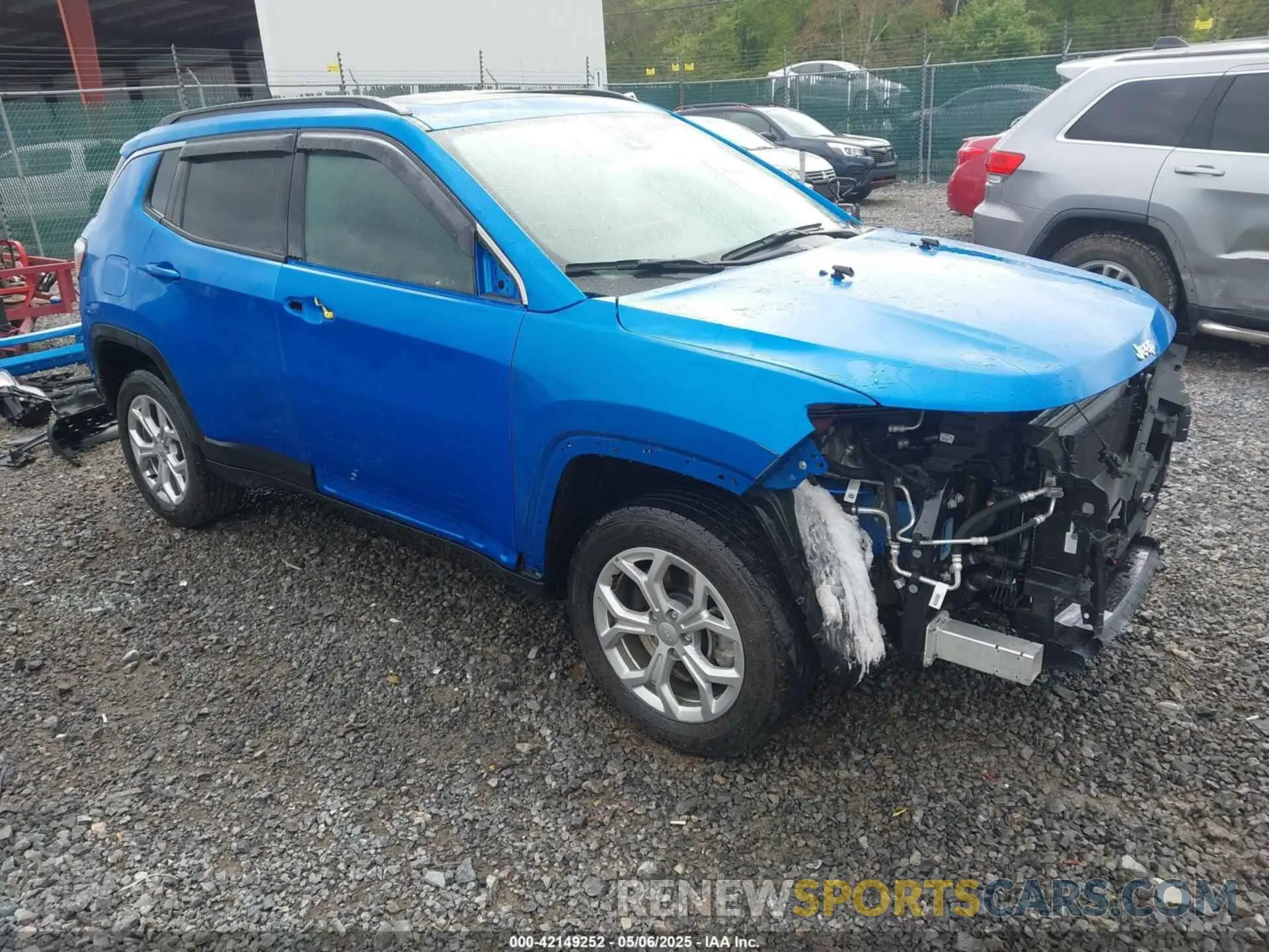 1 Photograph of a damaged car 3C4NJDBN9RT132368 JEEP COMPASS 2024