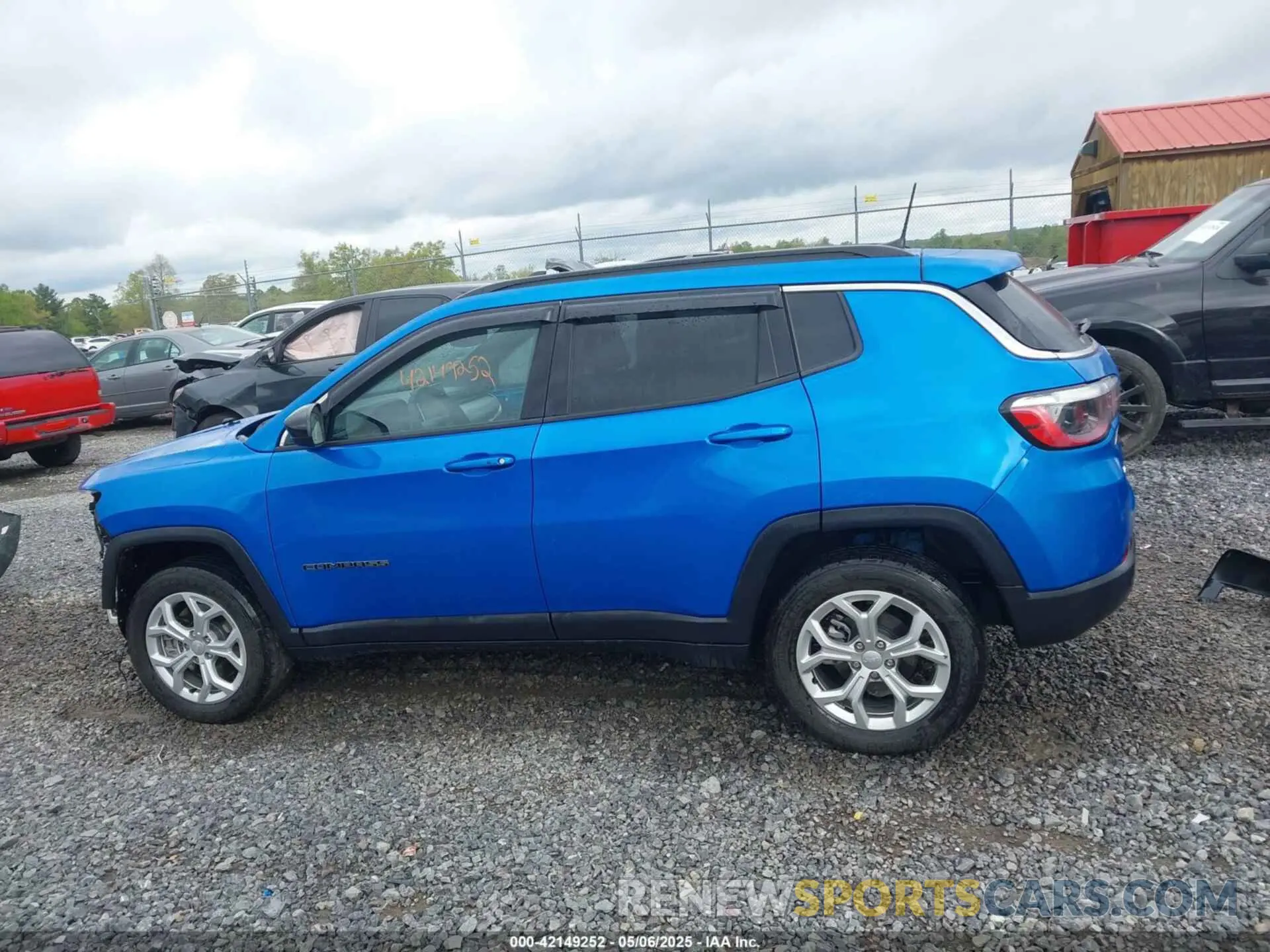 15 Photograph of a damaged car 3C4NJDBN9RT132368 JEEP COMPASS 2024