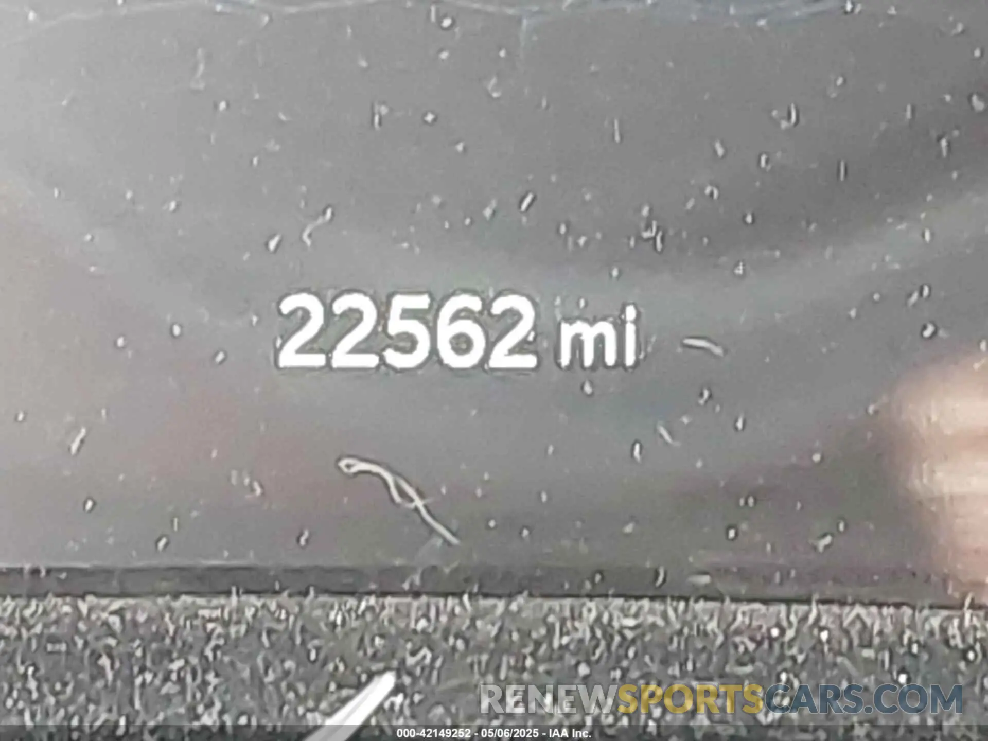 16 Photograph of a damaged car 3C4NJDBN9RT132368 JEEP COMPASS 2024