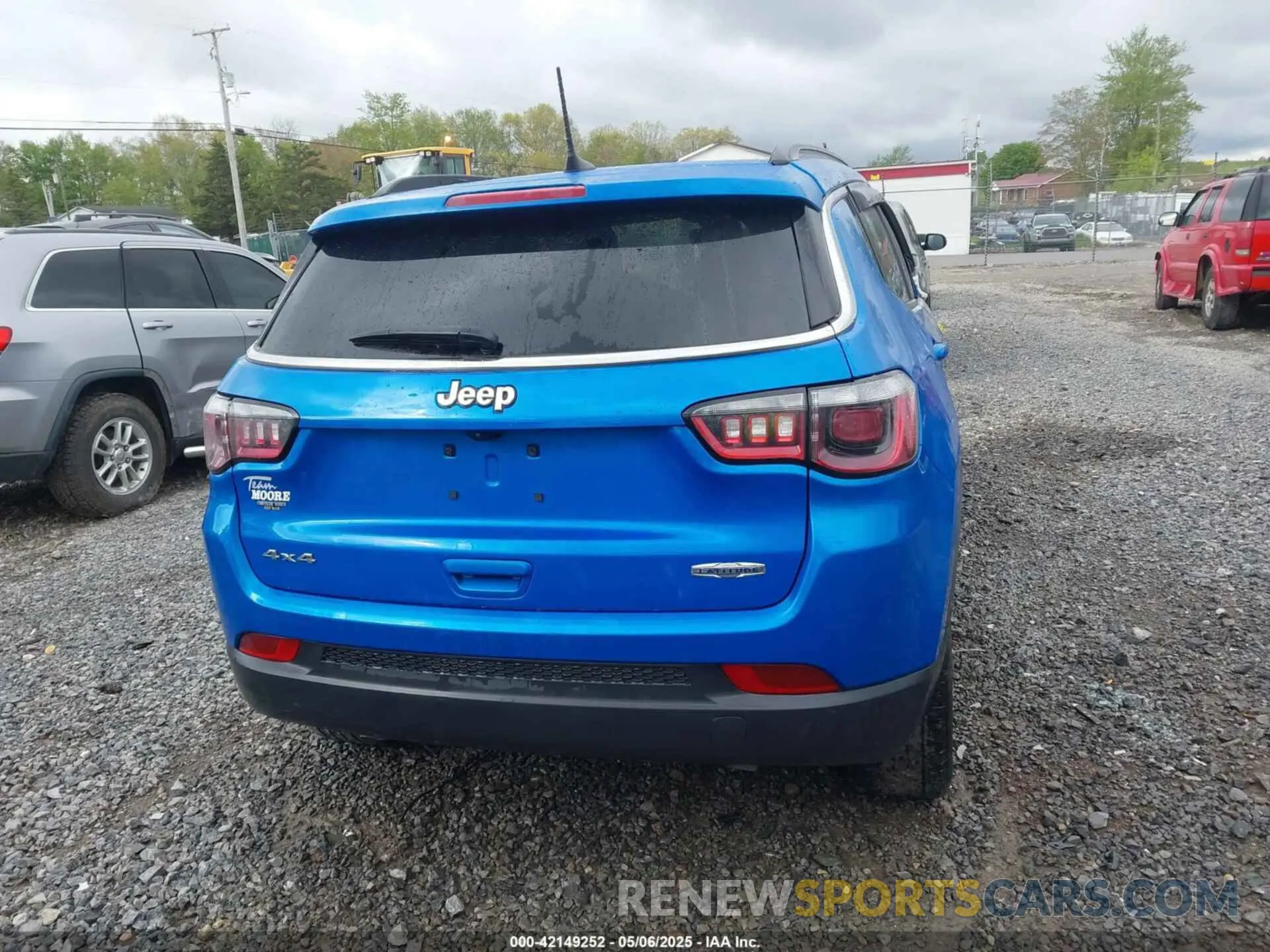 17 Photograph of a damaged car 3C4NJDBN9RT132368 JEEP COMPASS 2024