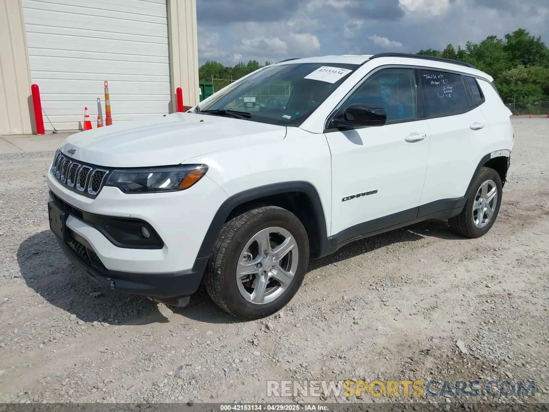 2 Photograph of a damaged car 3C4NJDBN9RT604049 JEEP COMPASS 2024
