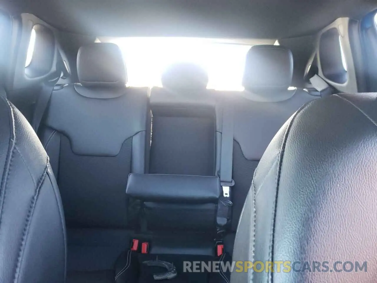 10 Фотография поврежденного автомобиля 3C4NJDBNXRT119791 JEEP COMPASS 2024