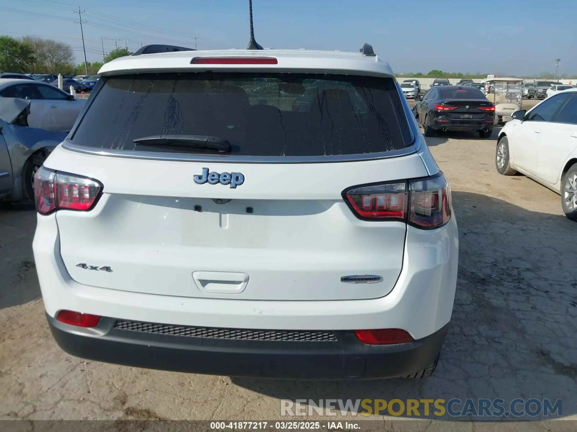 16 Photograph of a damaged car 3C4NJDBNXRT595443 JEEP COMPASS 2024