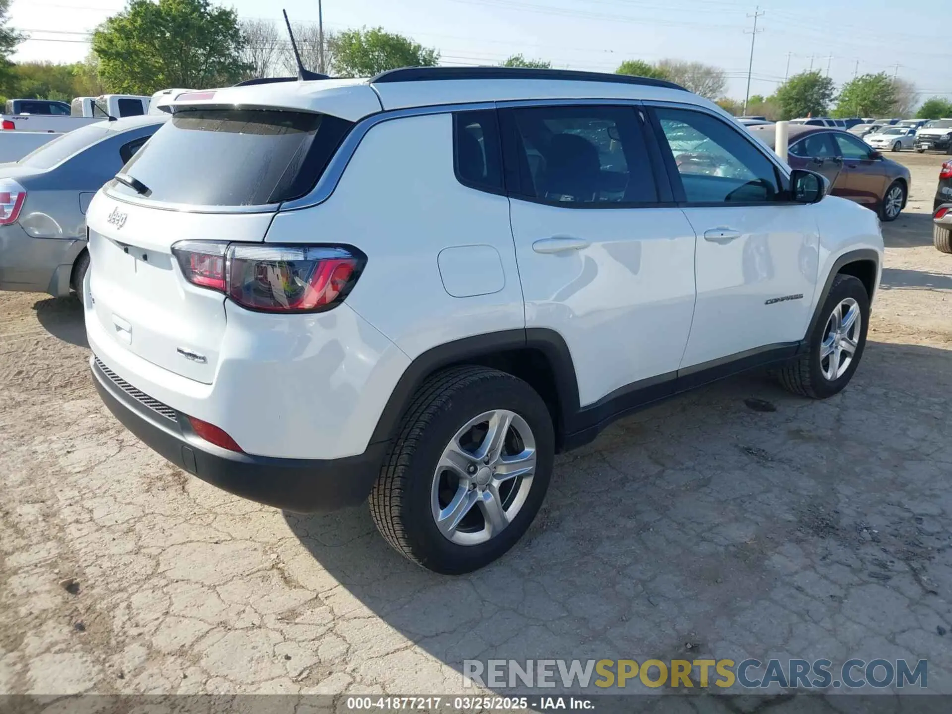 4 Photograph of a damaged car 3C4NJDBNXRT595443 JEEP COMPASS 2024
