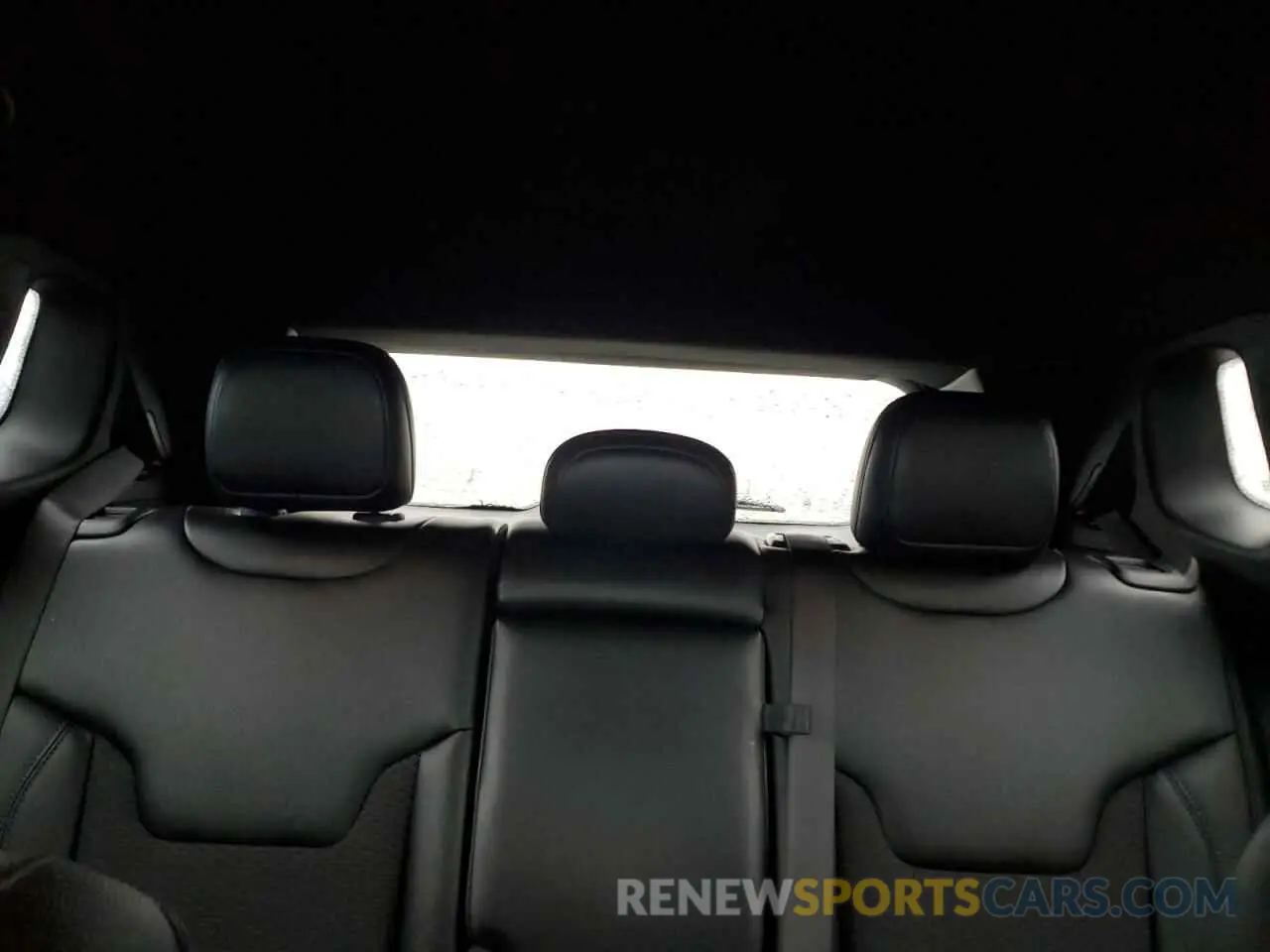 10 Фотография поврежденного автомобиля 3C4NJDBNXRT605372 JEEP COMPASS 2024