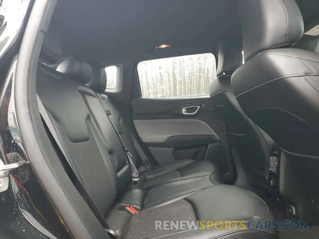 11 Фотография поврежденного автомобиля 3C4NJDBNXRT605372 JEEP COMPASS 2024