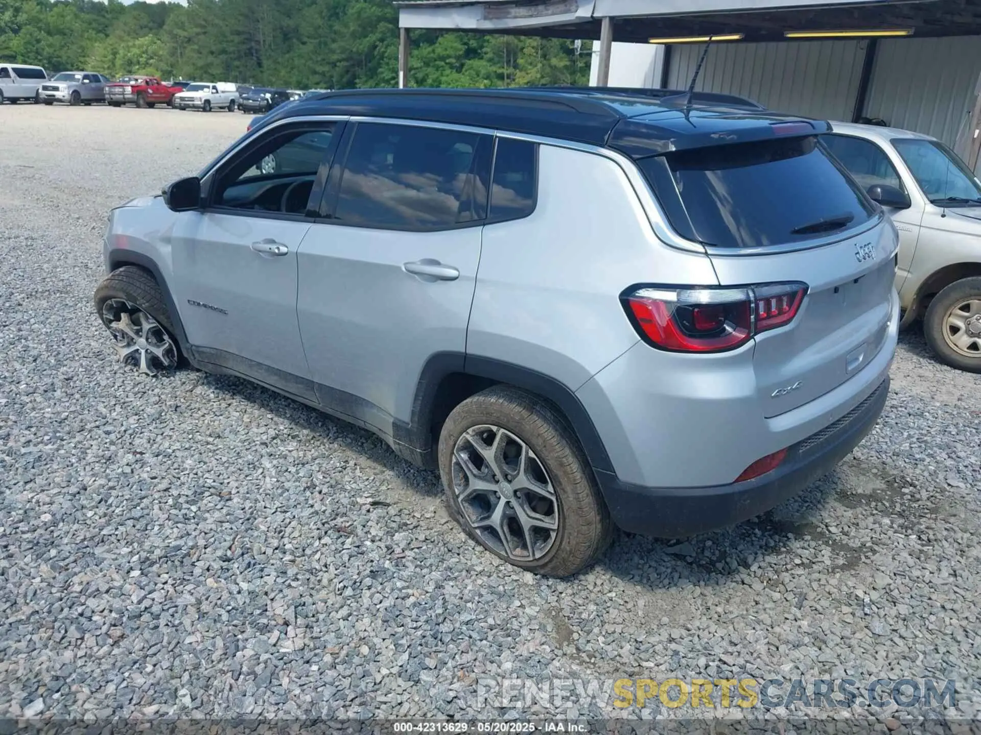 3 Photograph of a damaged car 3C4NJDCN0RT125579 JEEP COMPASS 2024