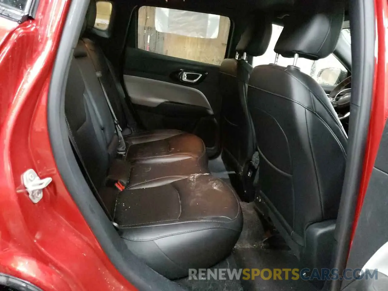 11 Photograph of a damaged car 3C4NJDCN0RT156198 JEEP COMPASS 2024