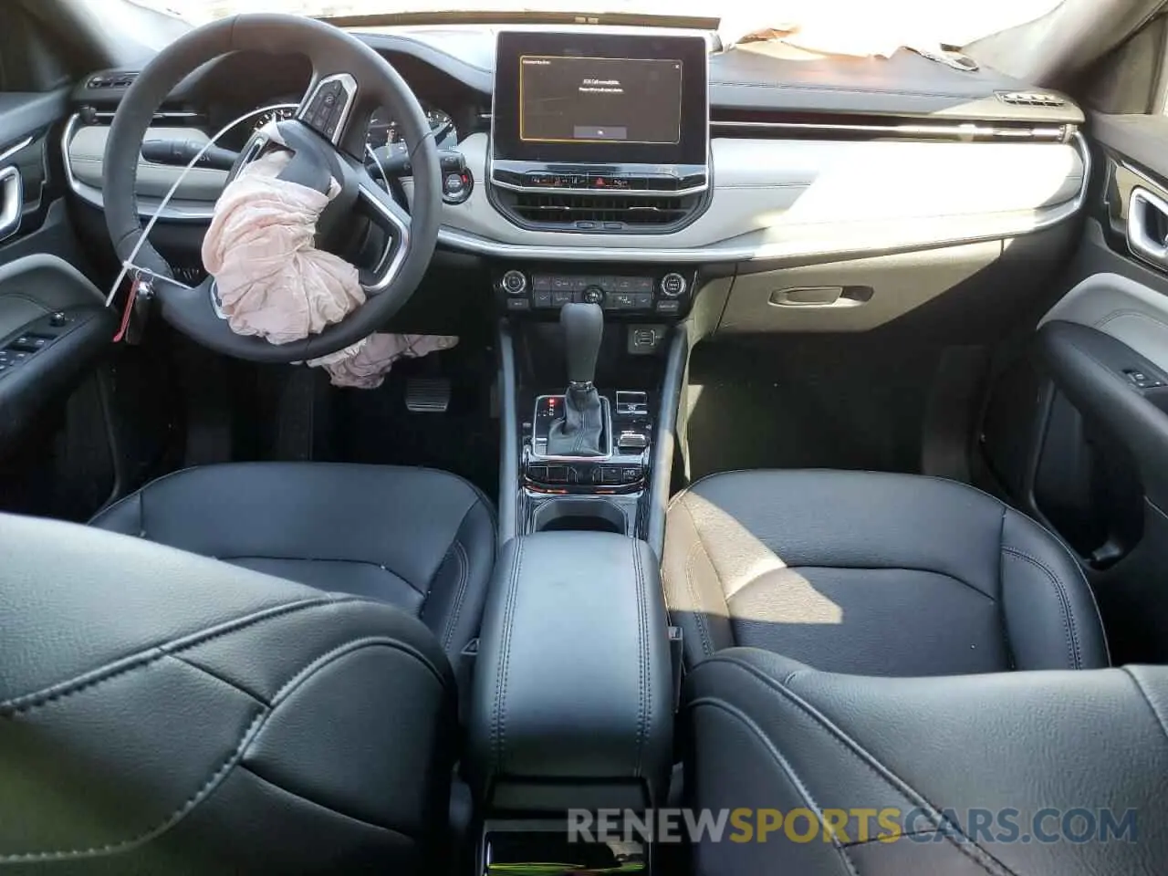 8 Фотография поврежденного автомобиля 3C4NJDCN0RT174510 JEEP COMPASS 2024