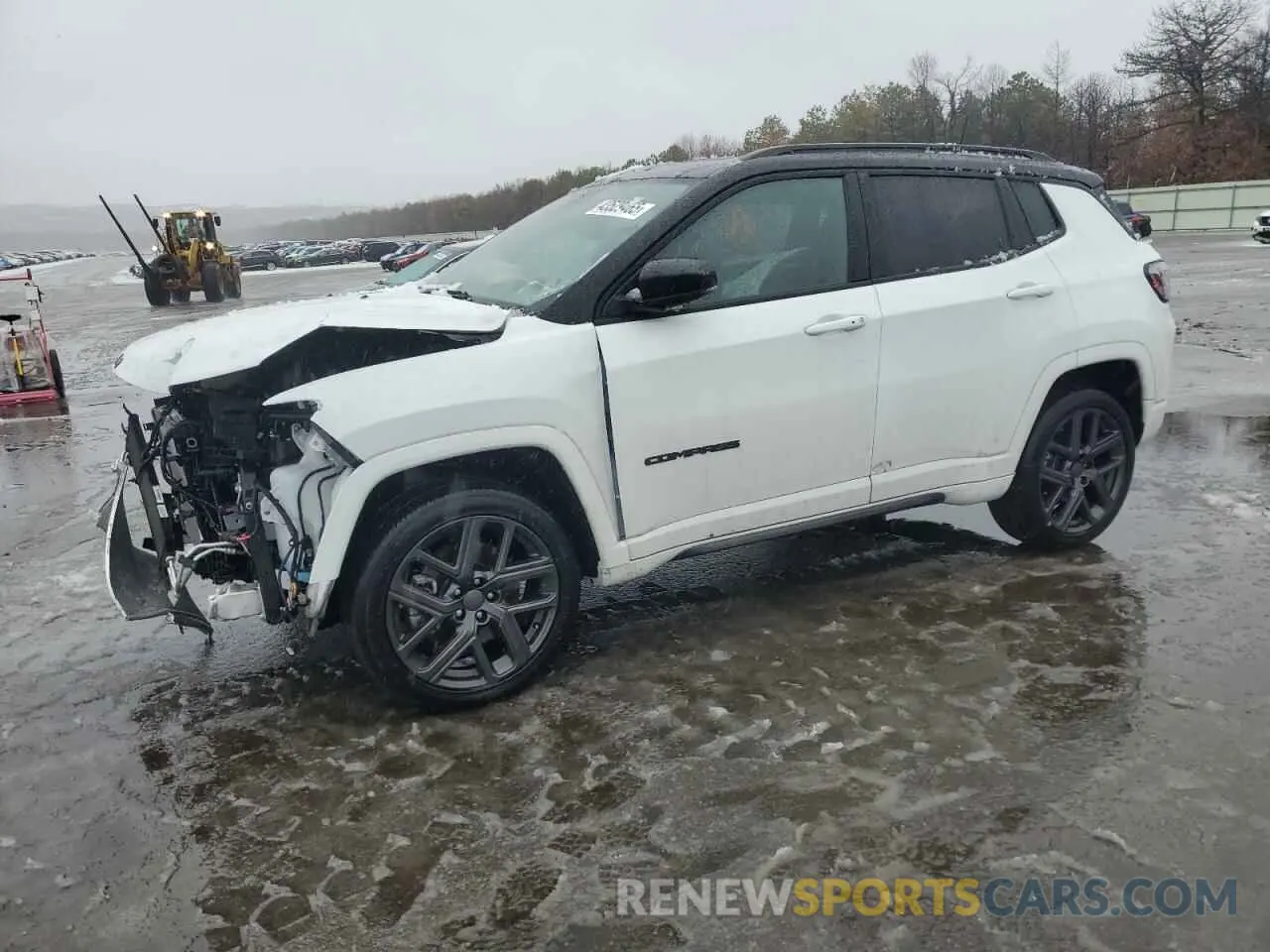 1 Photograph of a damaged car 3C4NJDCN1RT171857 JEEP COMPASS 2024