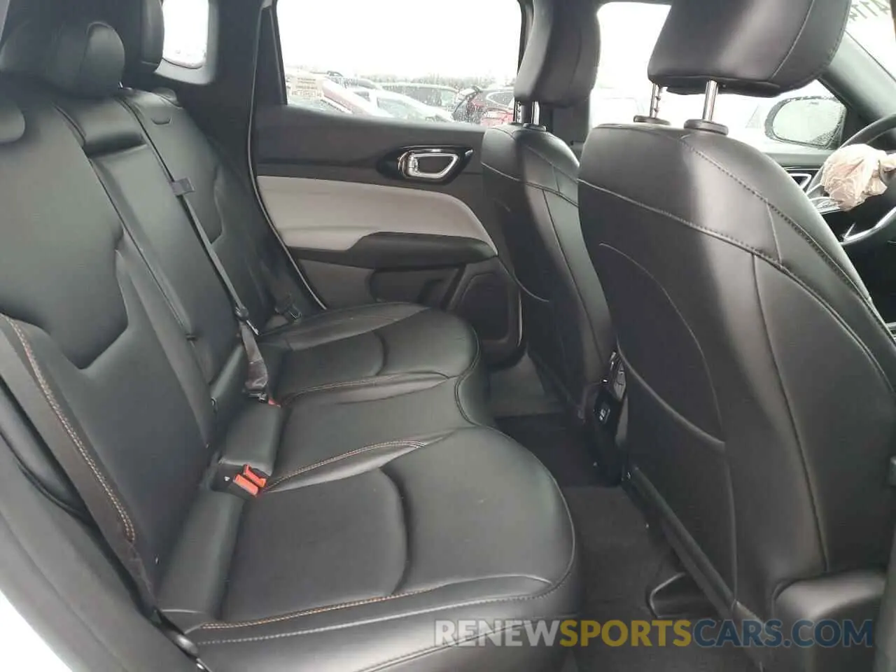 11 Фотография поврежденного автомобиля 3C4NJDCN1RT586421 JEEP COMPASS 2024
