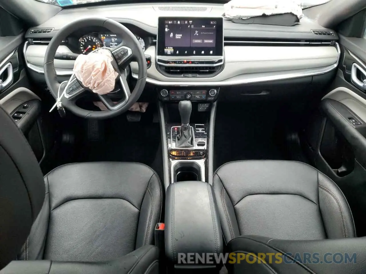 8 Фотография поврежденного автомобиля 3C4NJDCN1RT586421 JEEP COMPASS 2024