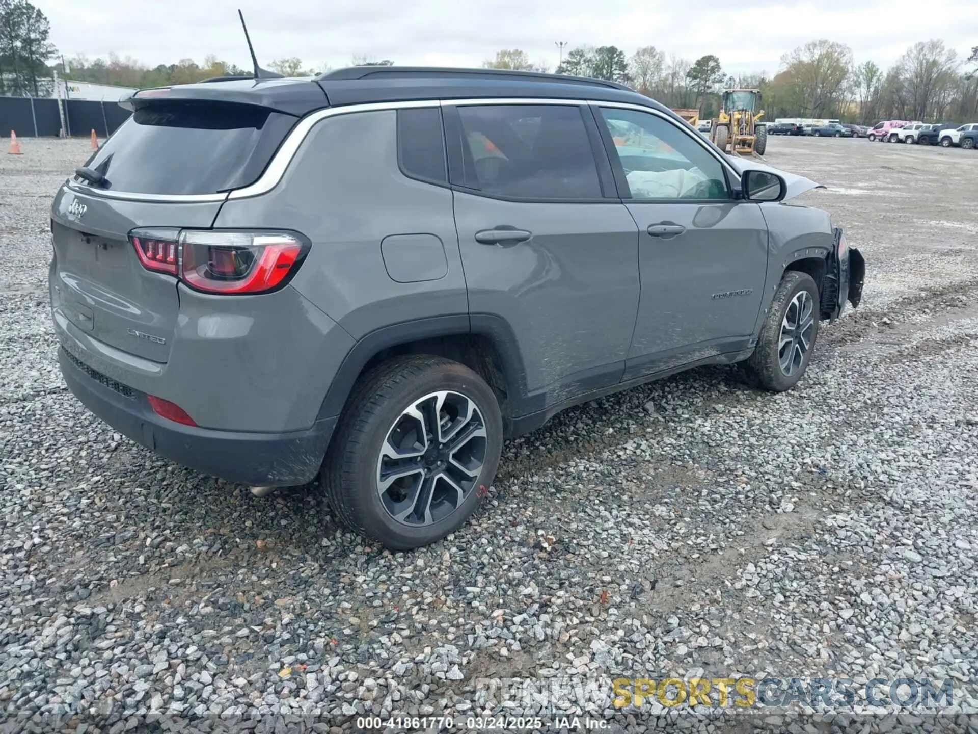 4 Photograph of a damaged car 3C4NJDCN1RT610278 JEEP COMPASS 2024