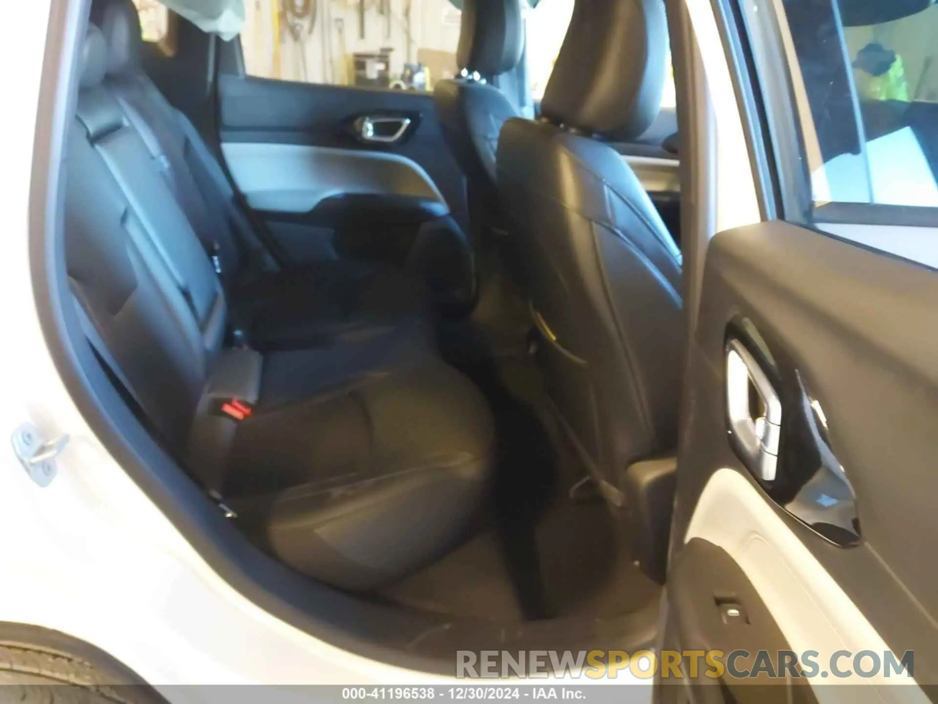 8 Фотография поврежденного автомобиля 3C4NJDCN2RT593278 JEEP COMPASS 2024