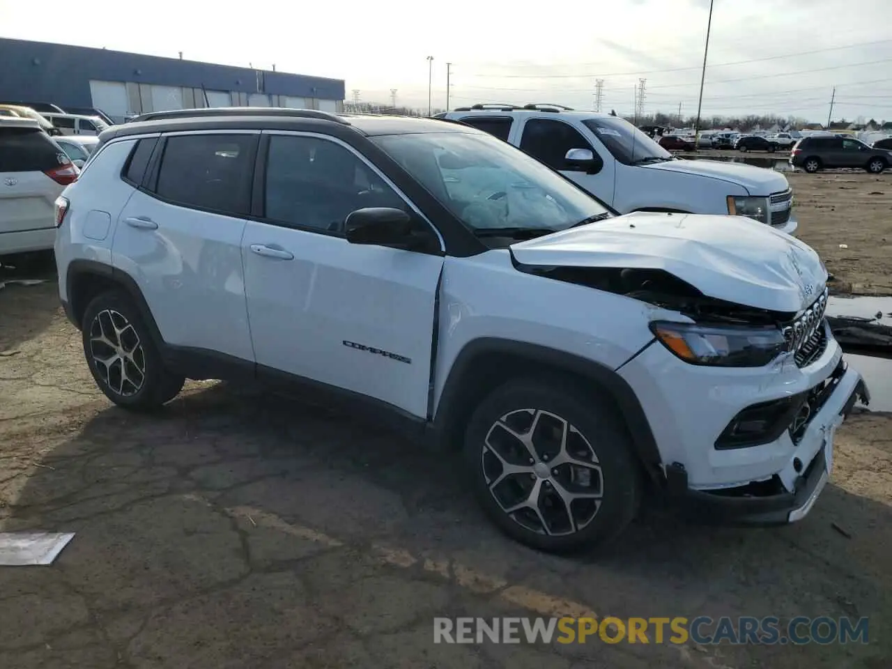 4 Photograph of a damaged car 3C4NJDCN4RT139842 JEEP COMPASS 2024